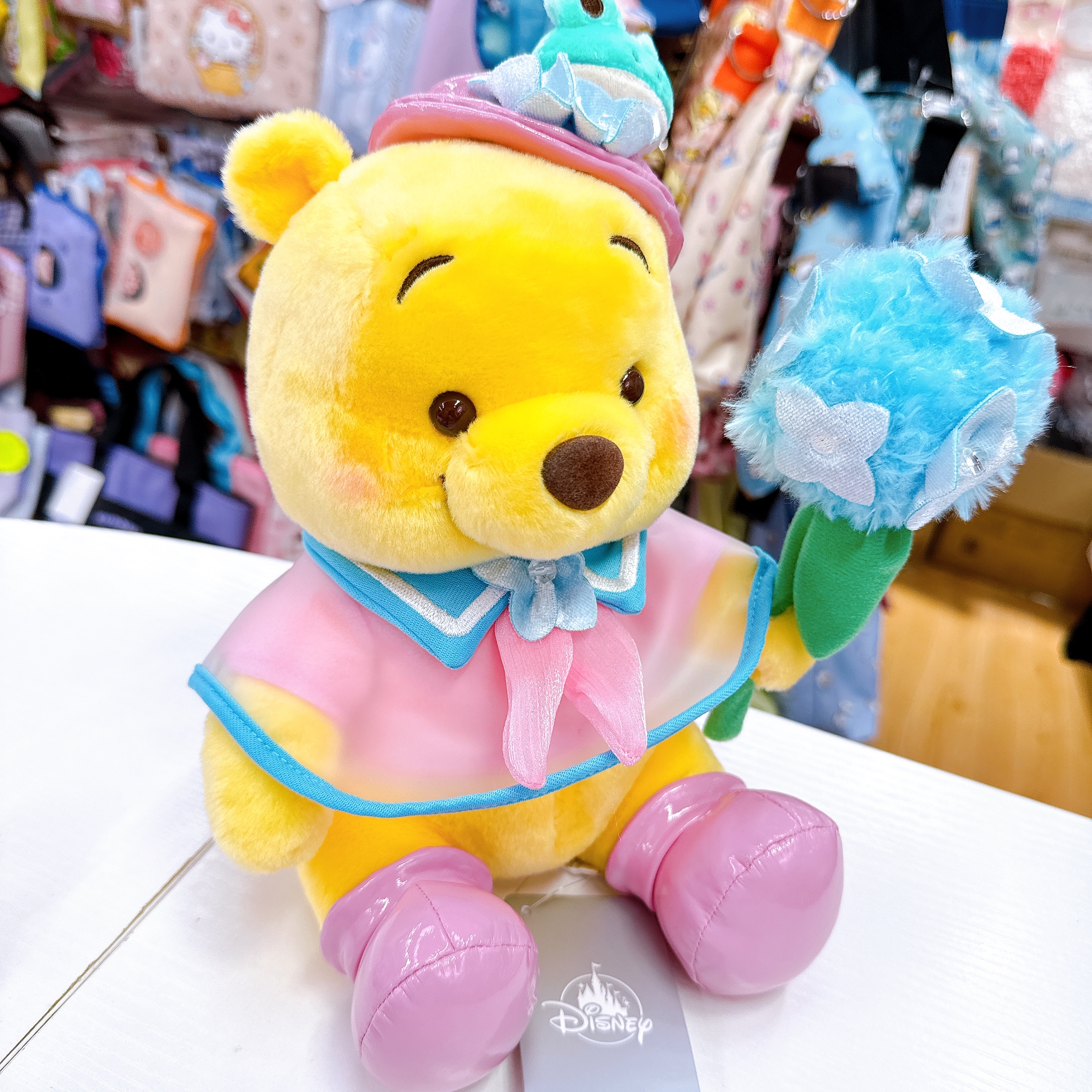 日本直送日版迪士尼限定小熊維尼you make me happy in the Rainy day系列公仔