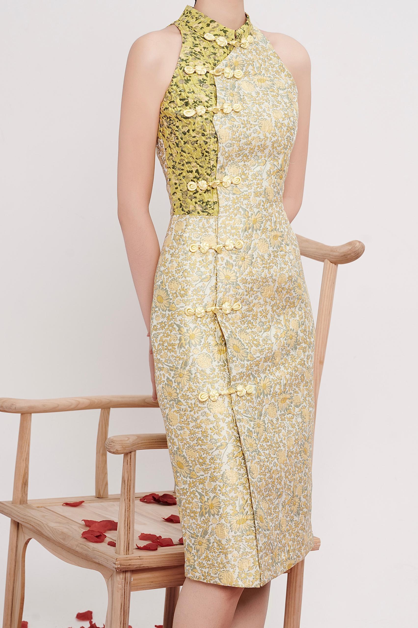 独家Cut in 露背旗袍 2136