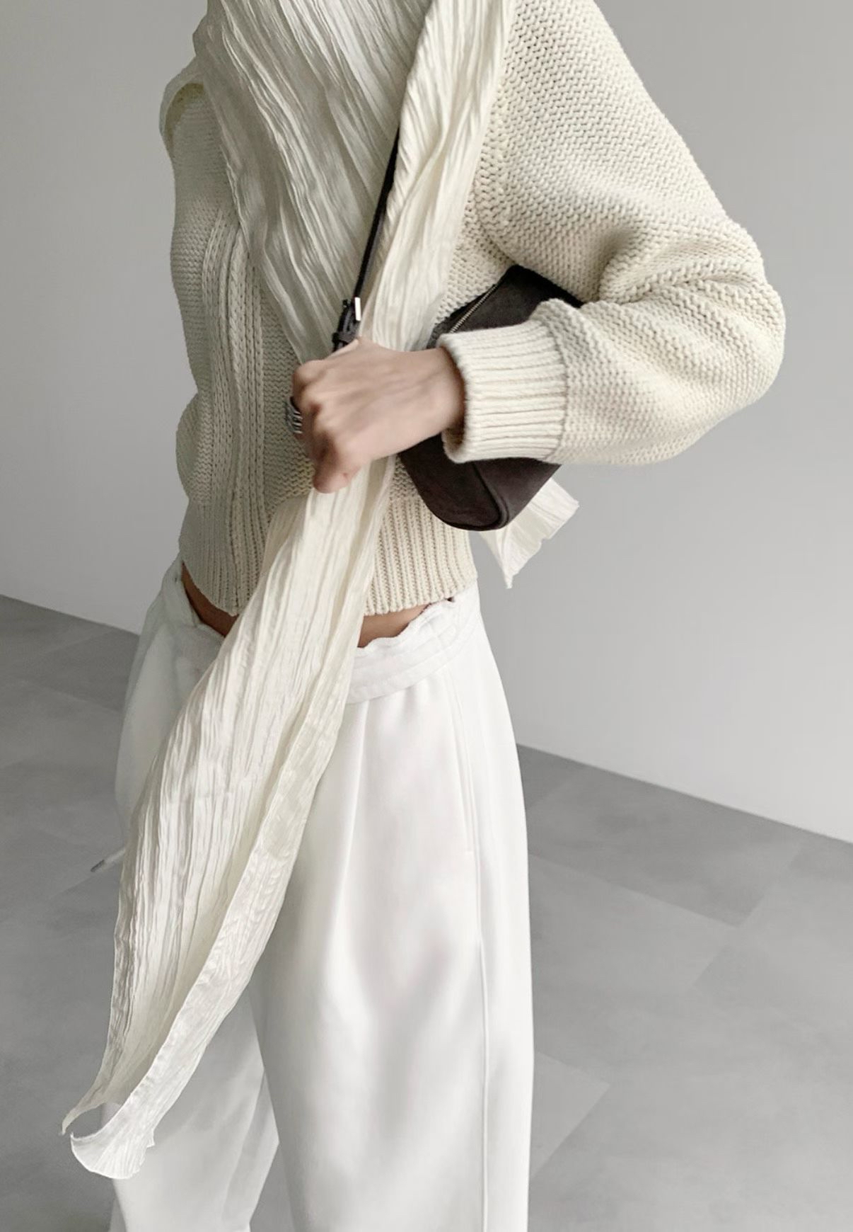 Natural wrinkled scarf 