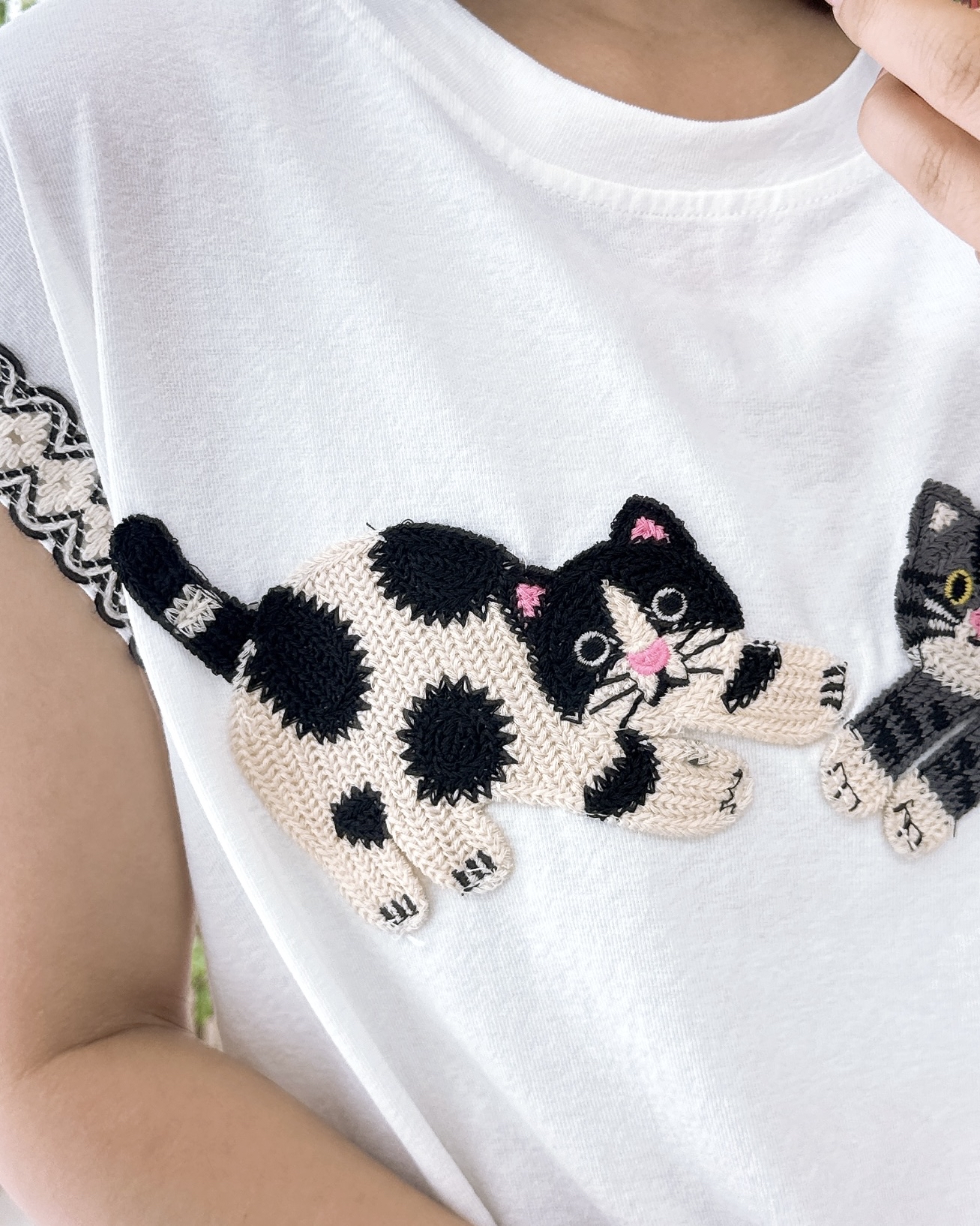 刺繡貓貓透氣棉上衣 2色