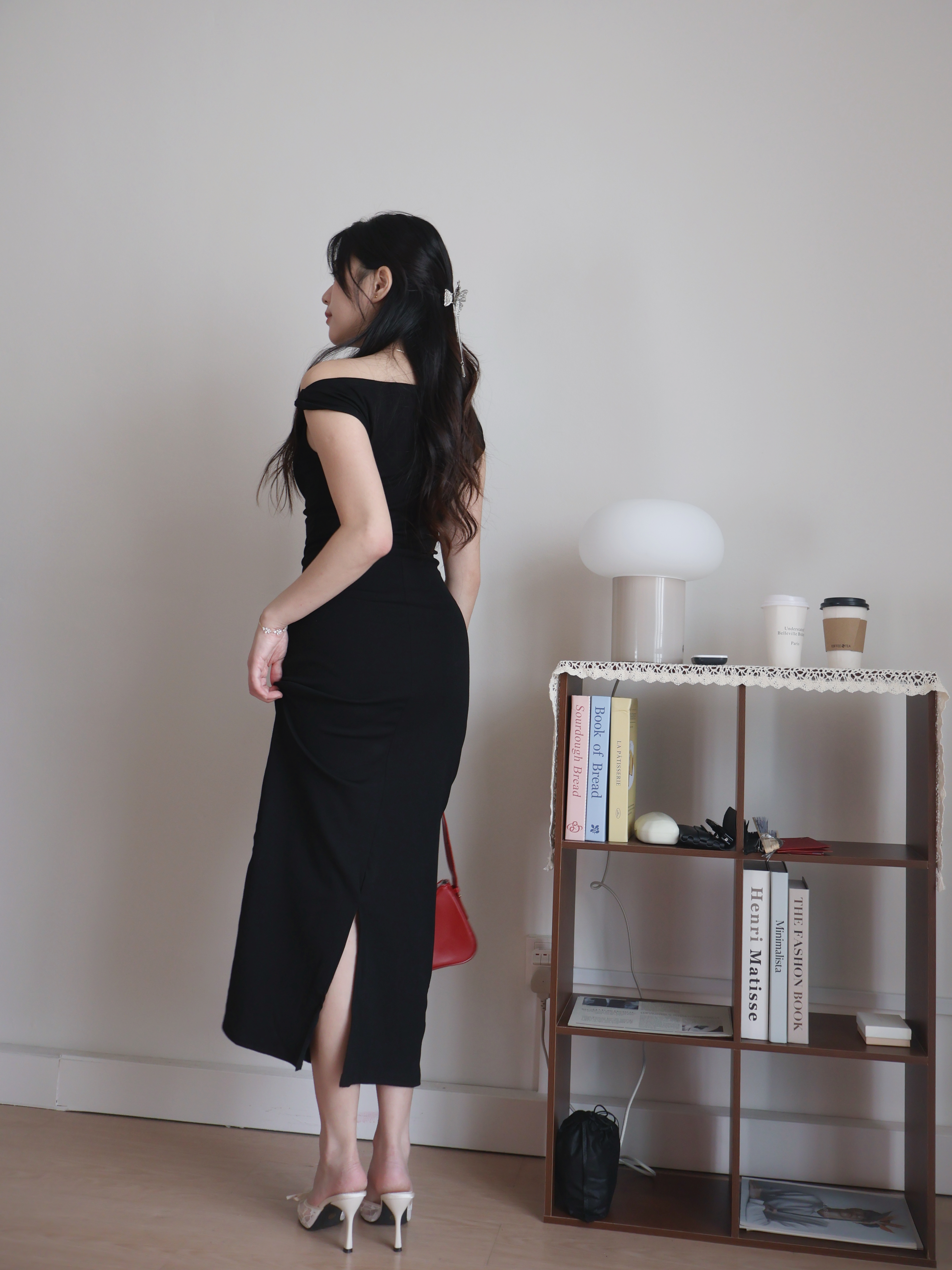 Vaeda Off-Shoulder Dress | Black