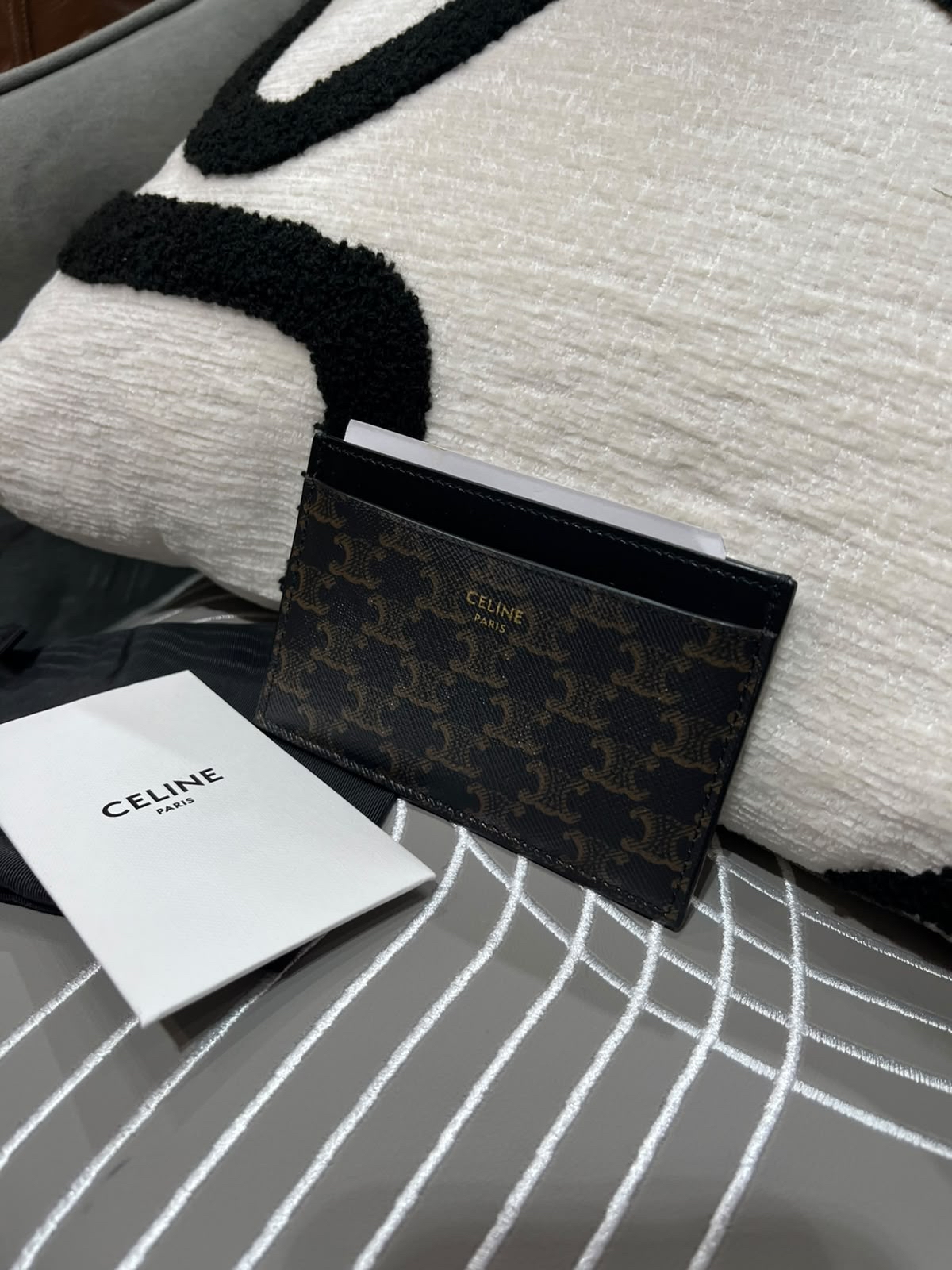 Celine Triomphe Card Holder Black 100%Authentic, 99%New ✅Booklet✅Dust bag