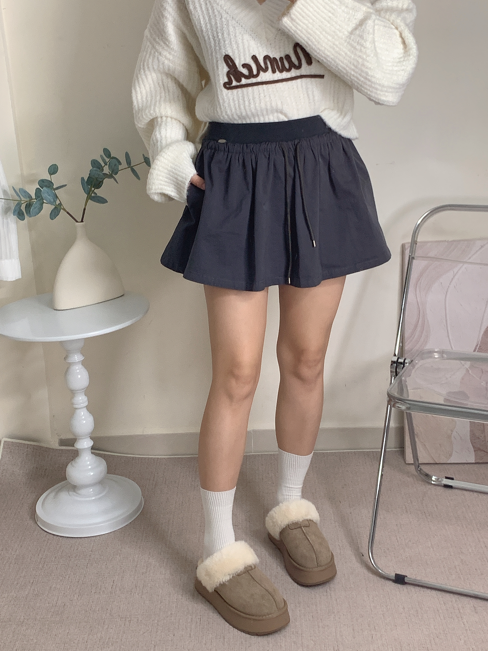 小鐵牌短裙（兩色）