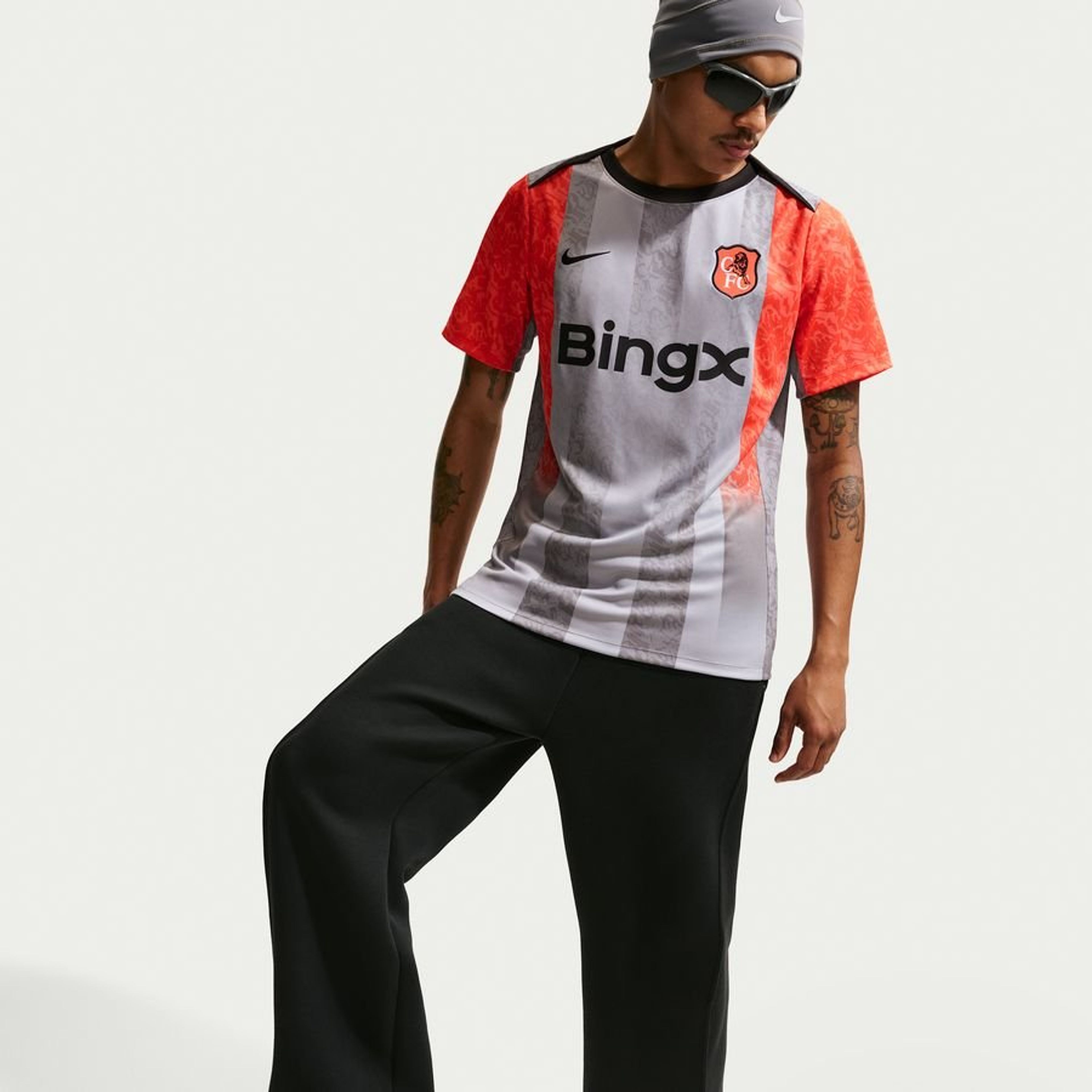 👕 傳承與創新 Nike Chelsea 車路士 2025-26 賽前熱身球衣 IB3806