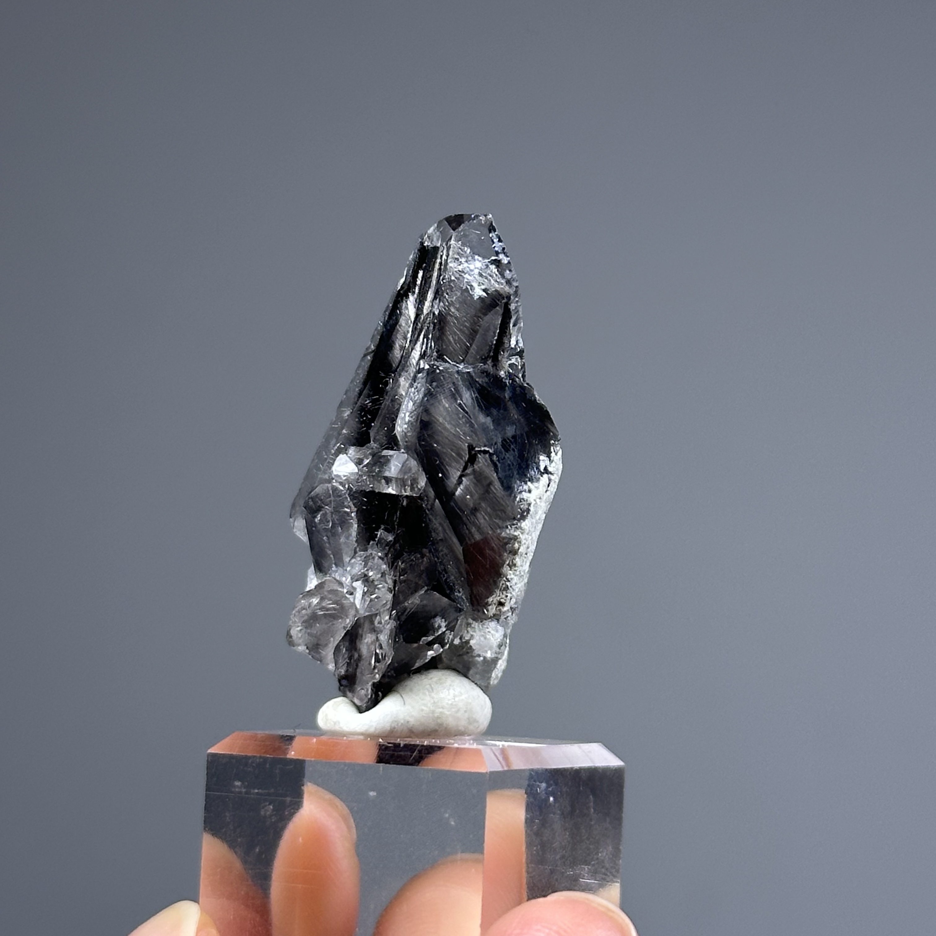 黑銀鈦水晶簇 - Brookite and Rutile Quartz | RU014