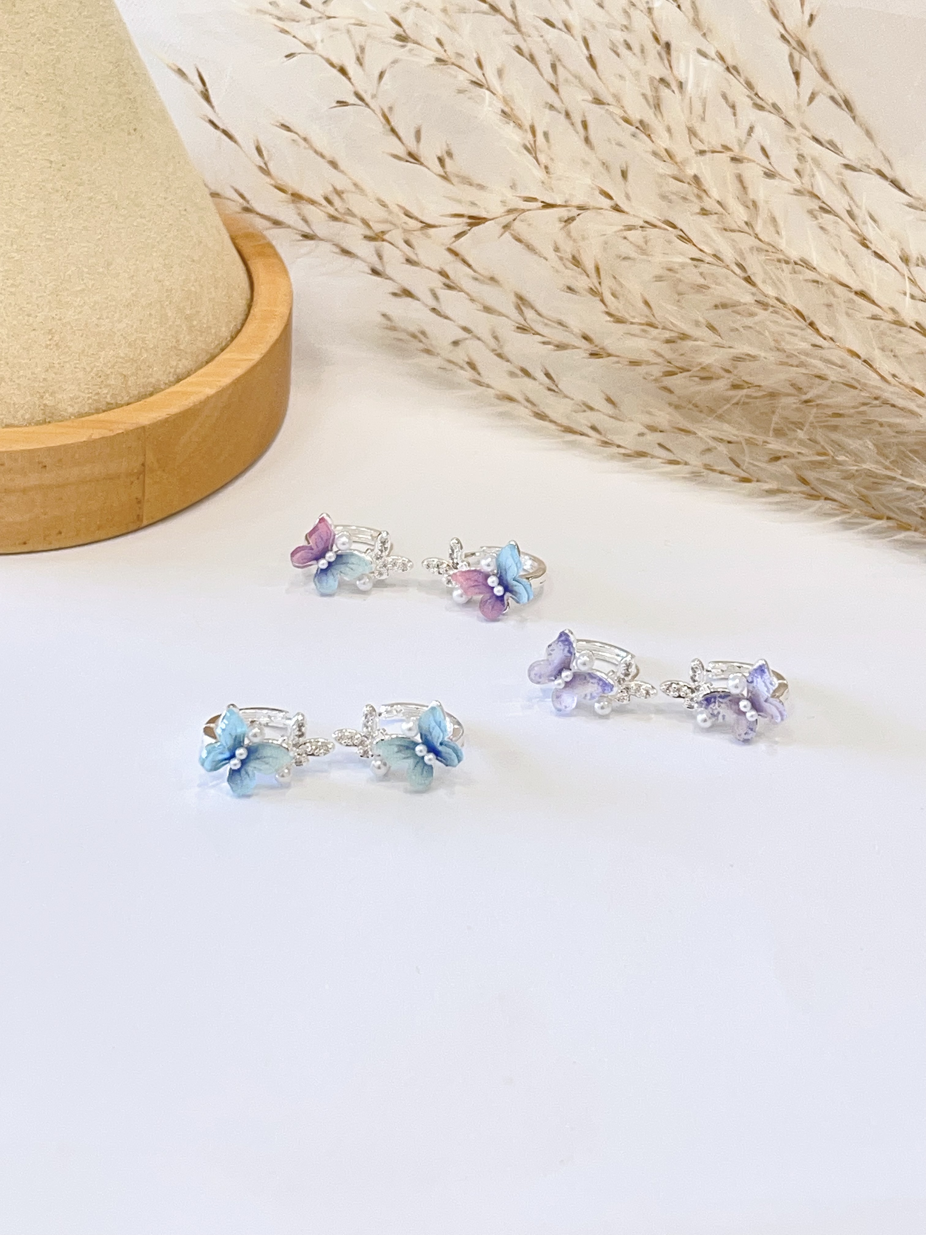 渐变双蝴蝶珍珠耳扣耳环