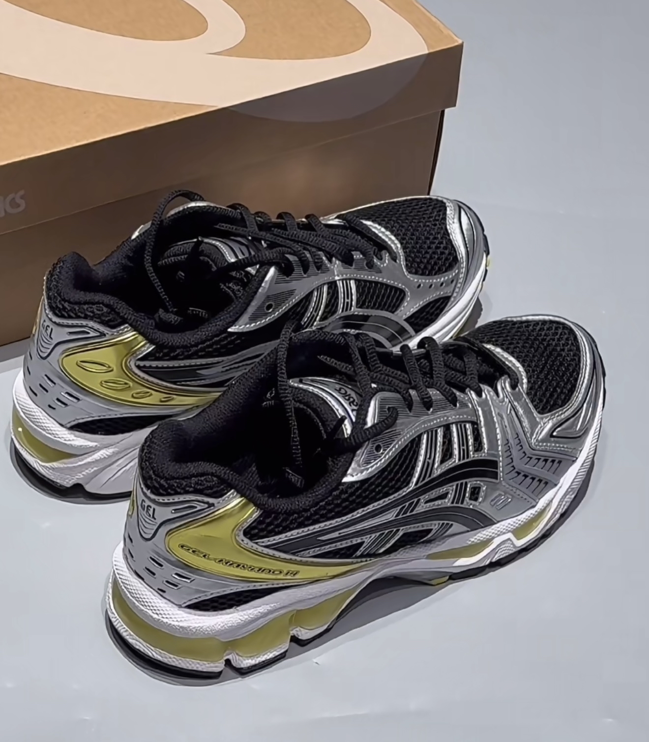 1203A537-001 Asics Gel-Kayano 14 Black Lemon Spark 1203A537-001