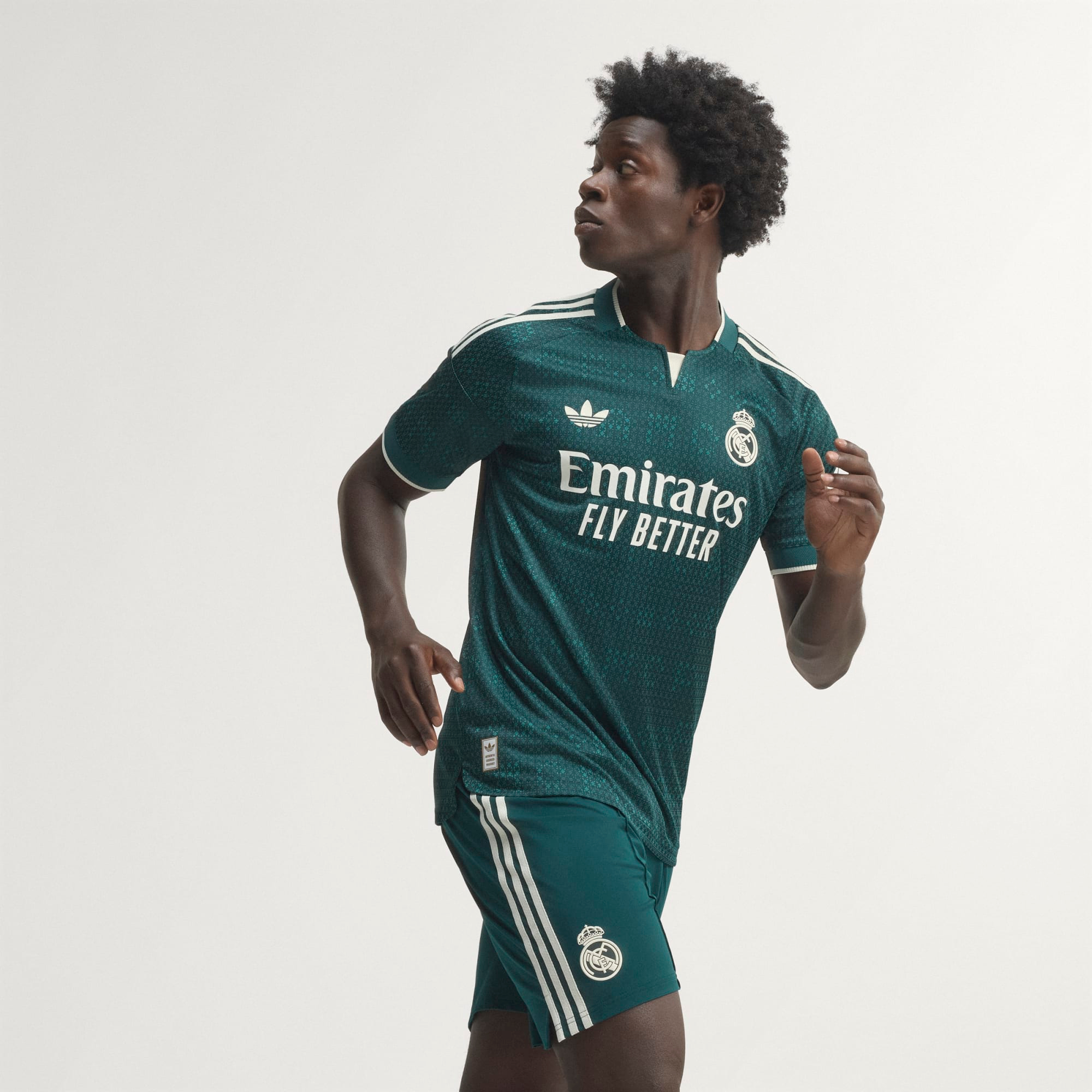 💚典雅的暗綠色調 Adidas Real Madrid 皇家馬德里 2026-27 作客球員版球衣 (可加印字章) JZ7219
