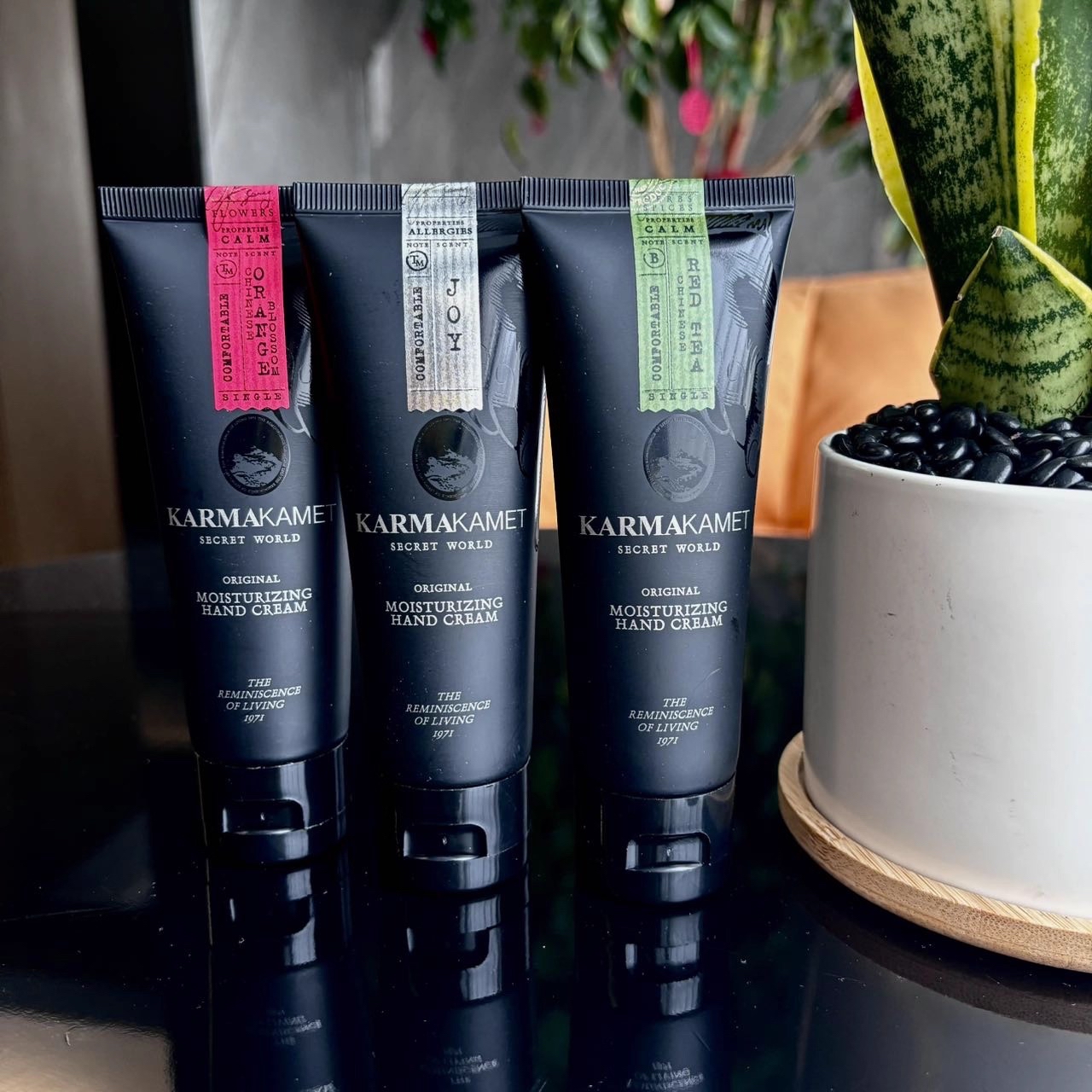 泰國🇹🇭直送@限時預睛🔛Karmakamet香氛護手霜65ml