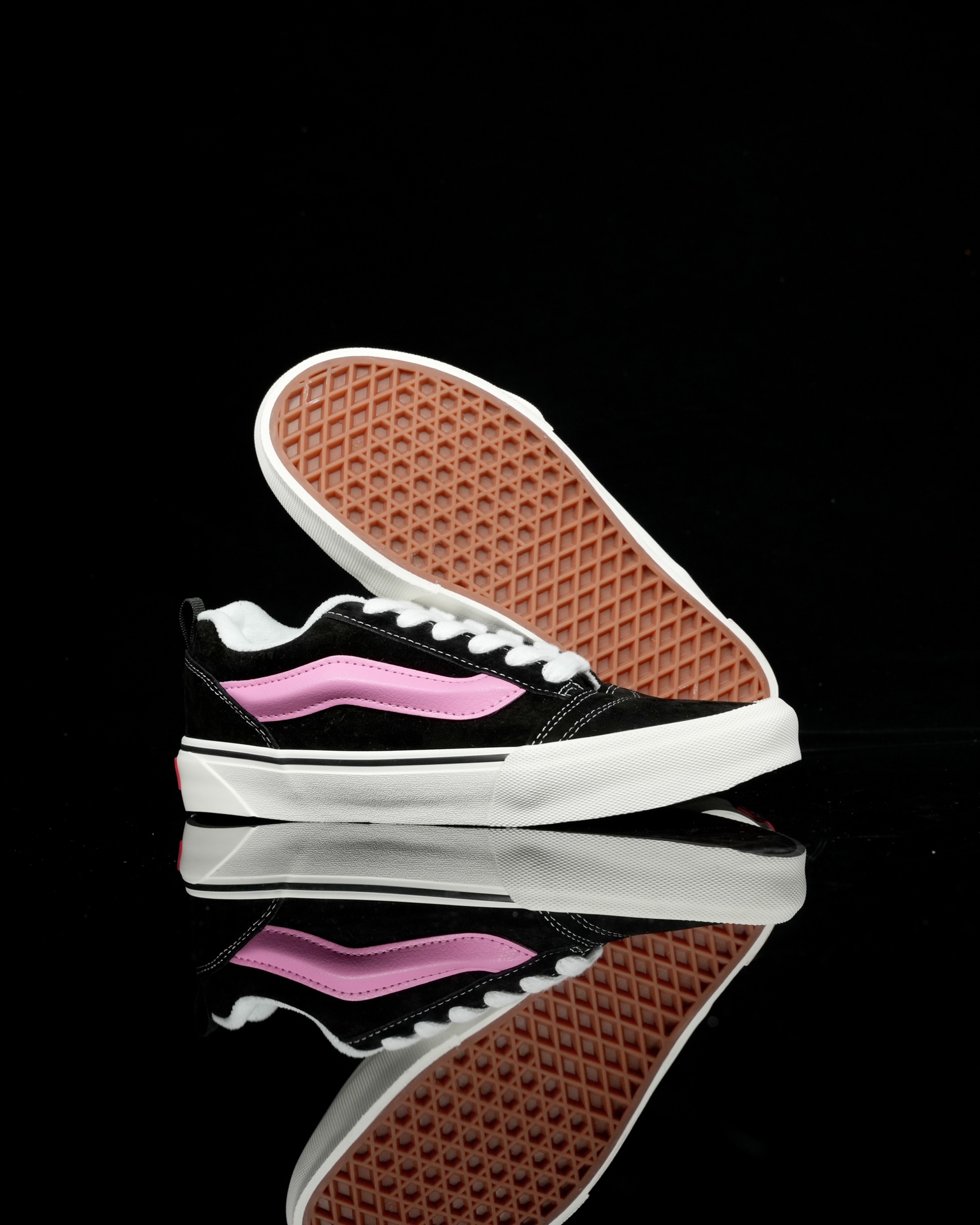 Vans Knu Skool