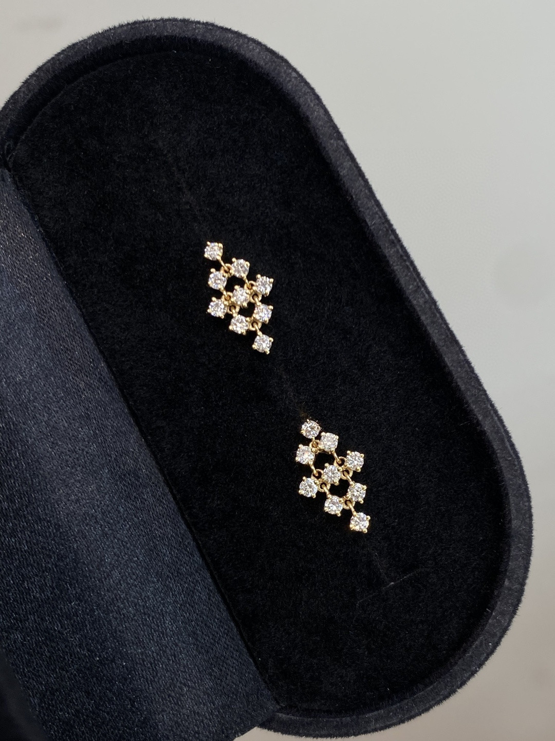 18K Diamond Earrings 