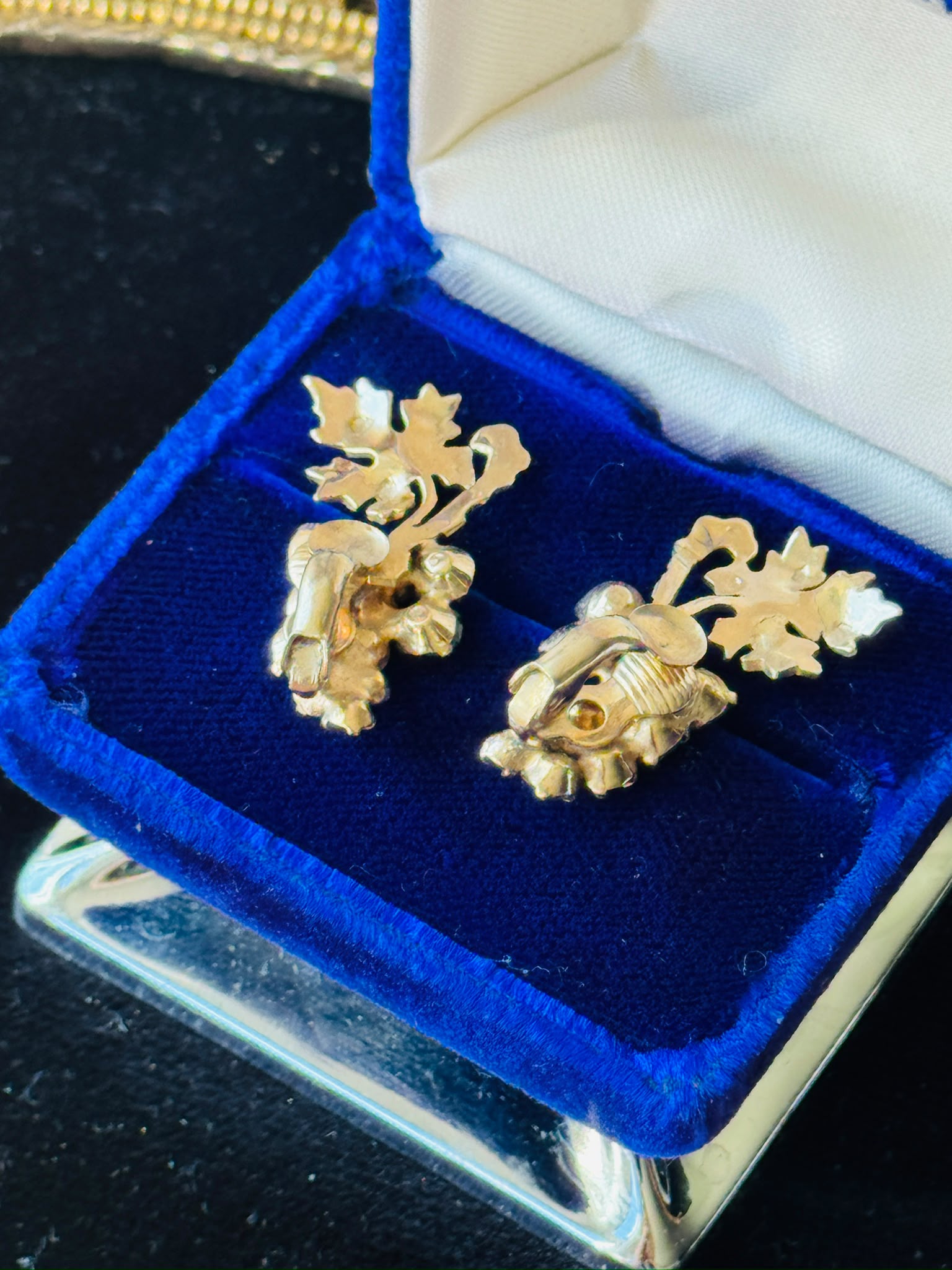 Vintage 1950s Festive Grapes Clip Earrings（MT2155）