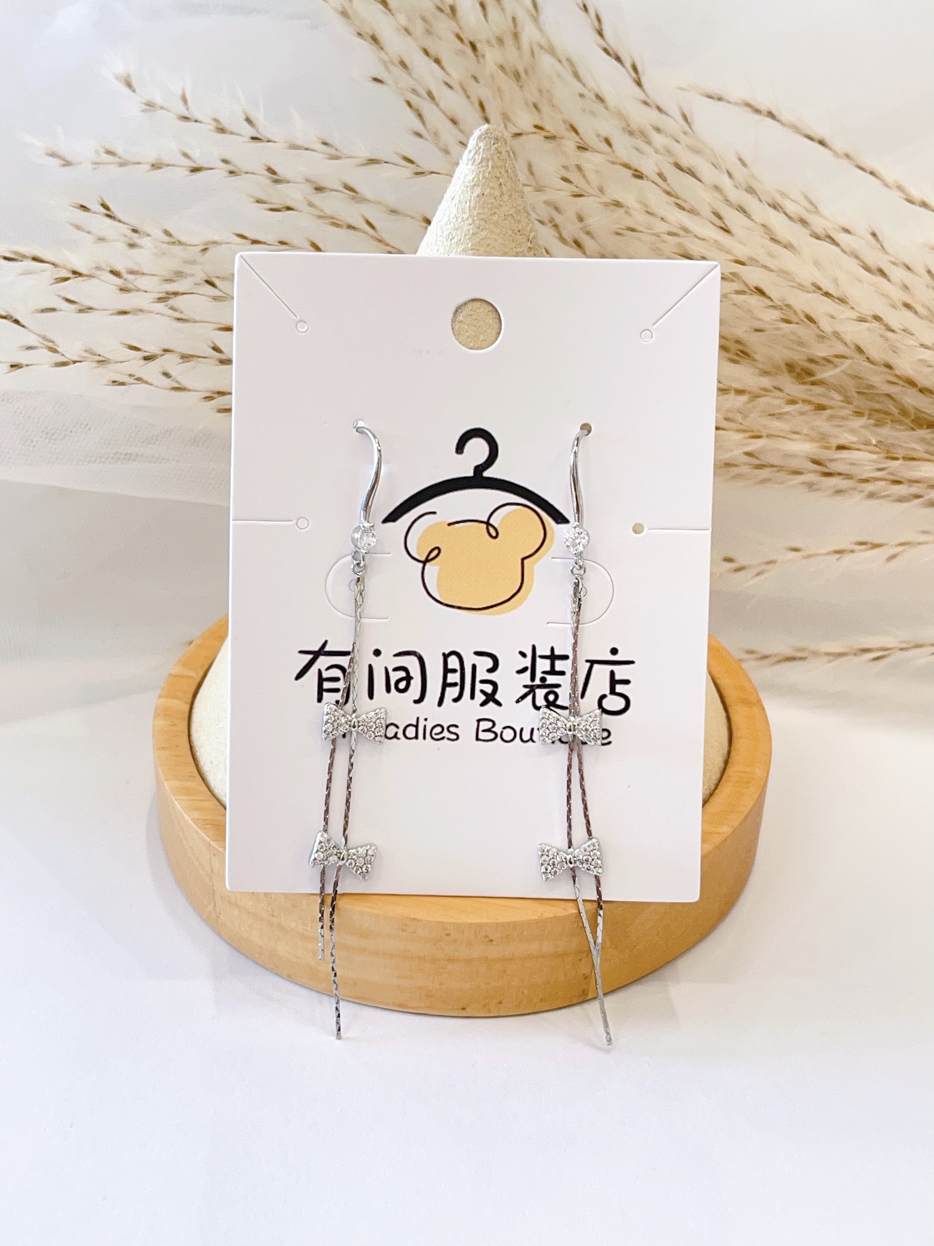 温柔风镶钻蝴蝶结流苏耳环