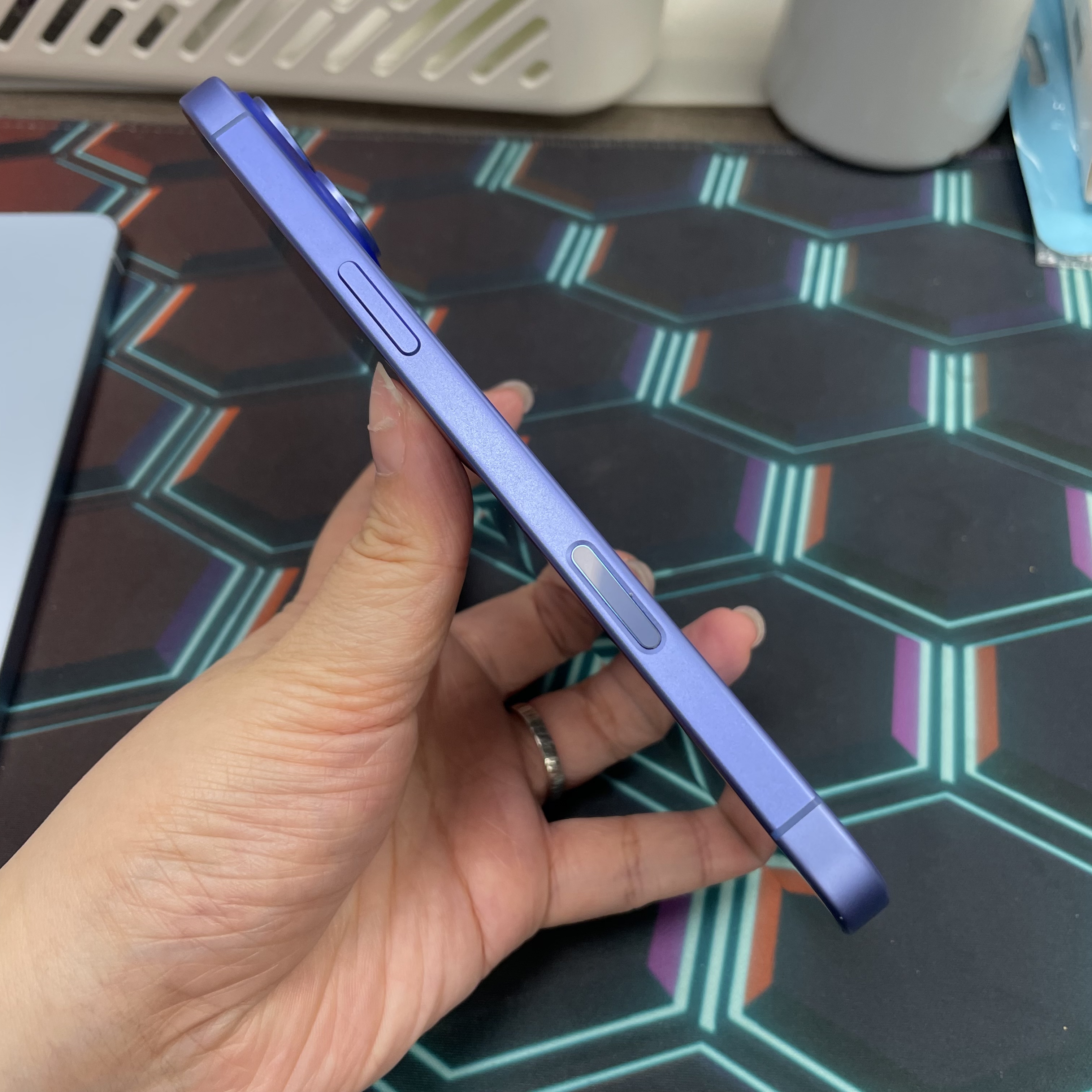 *7700 16 Plus 完美機 256GB 電100 藍色 blue