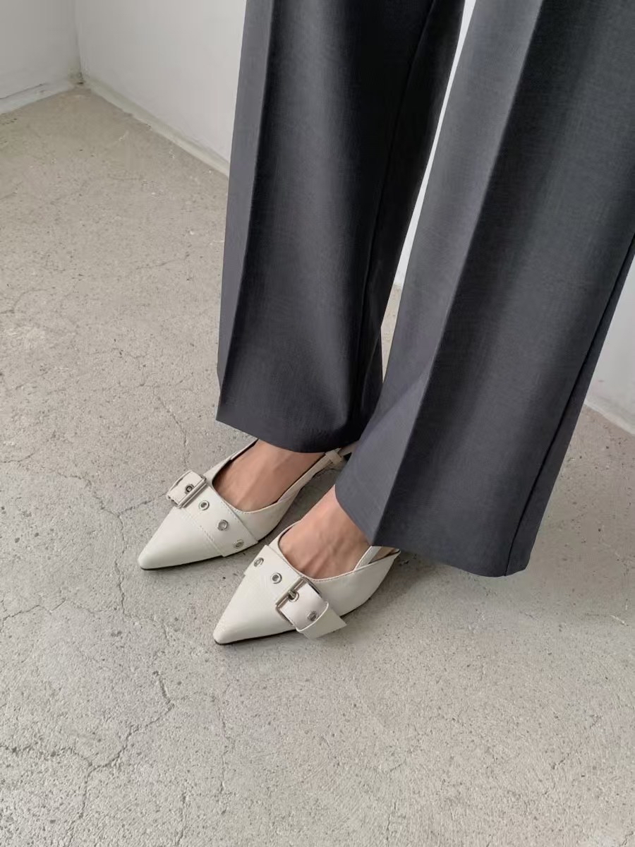 26SS/ 4CM SILVER BUCKLE HEELS