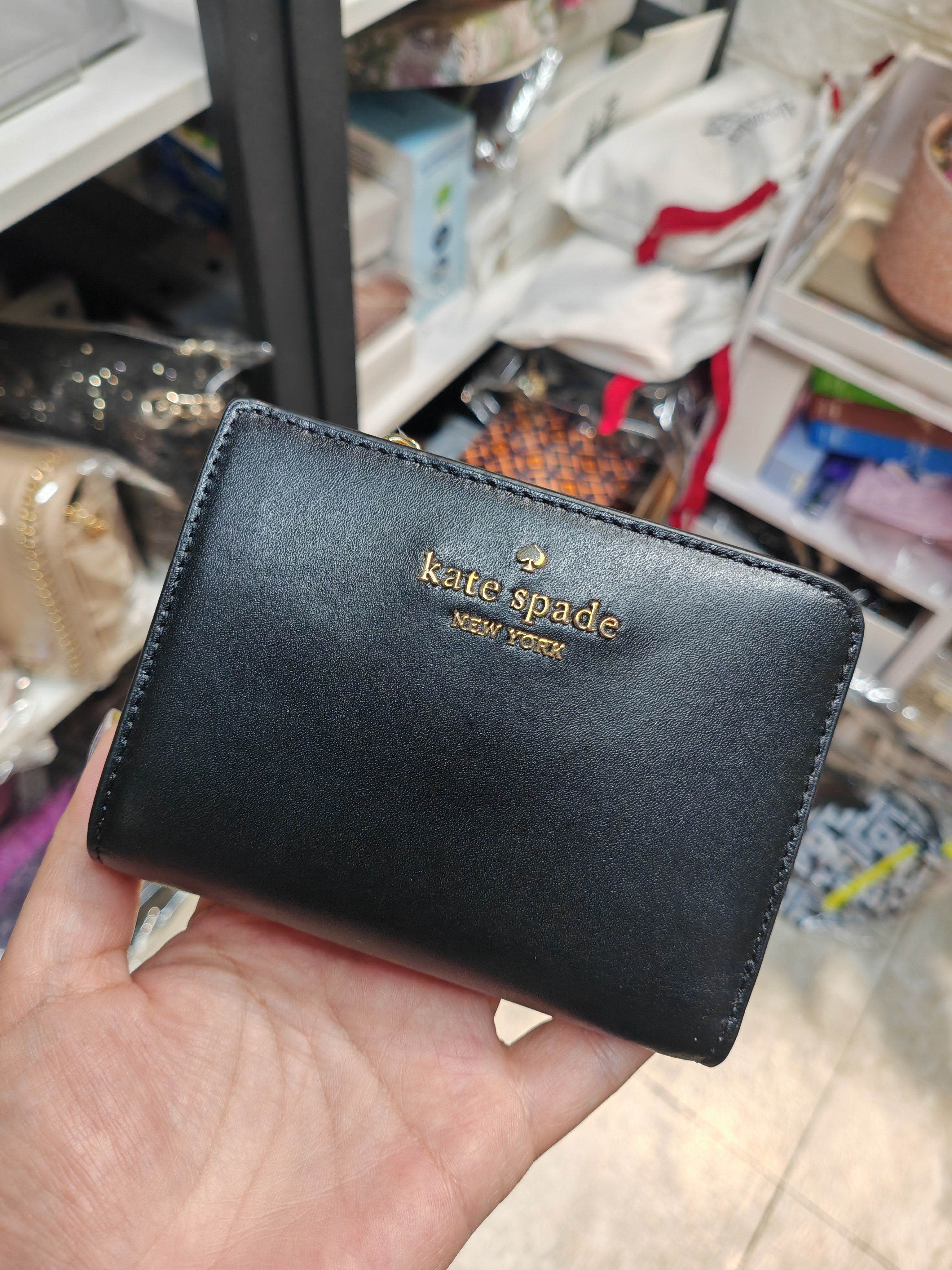 香港現貨-Kate Spade zip wallet blk/green 