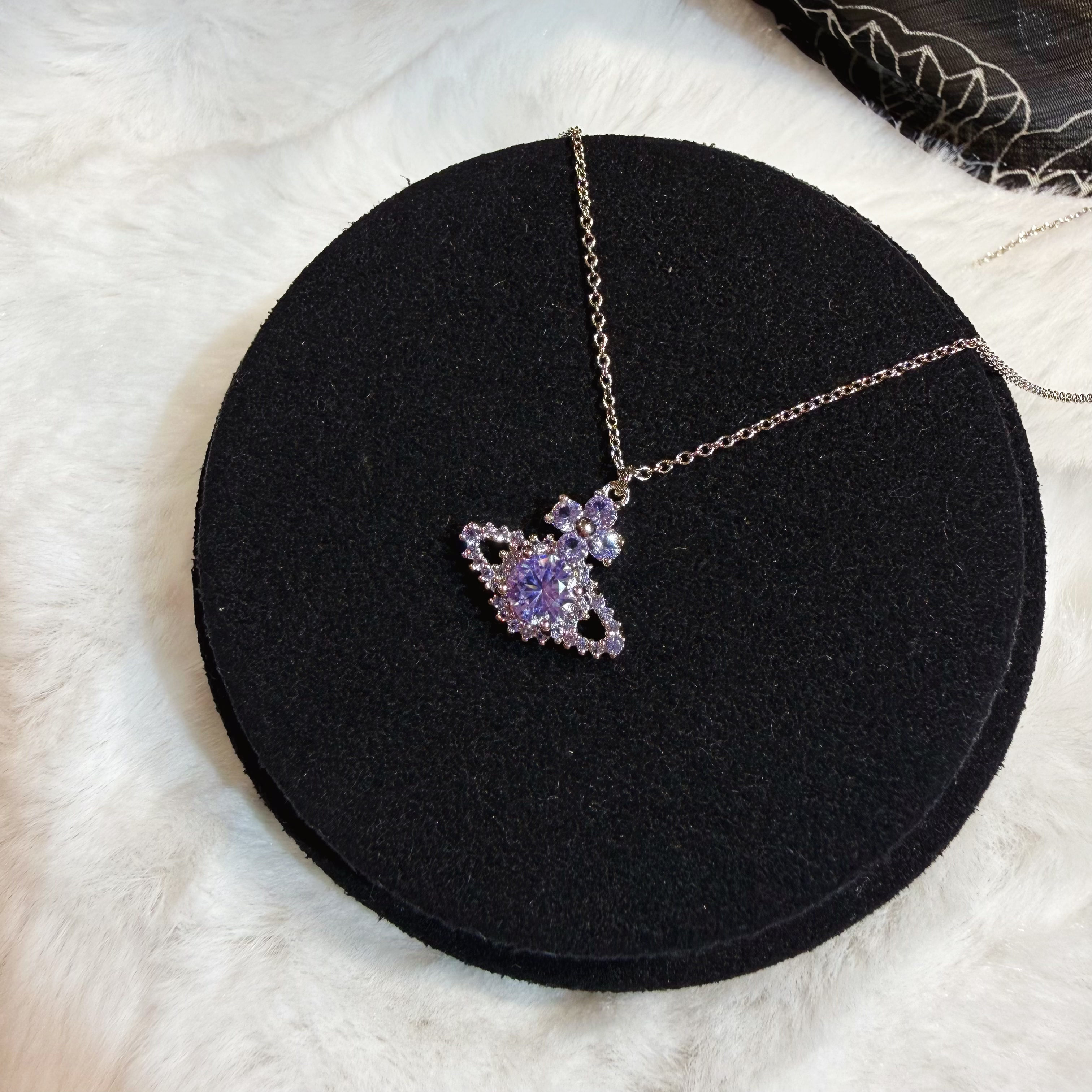 VW Valentina necklace purple/S