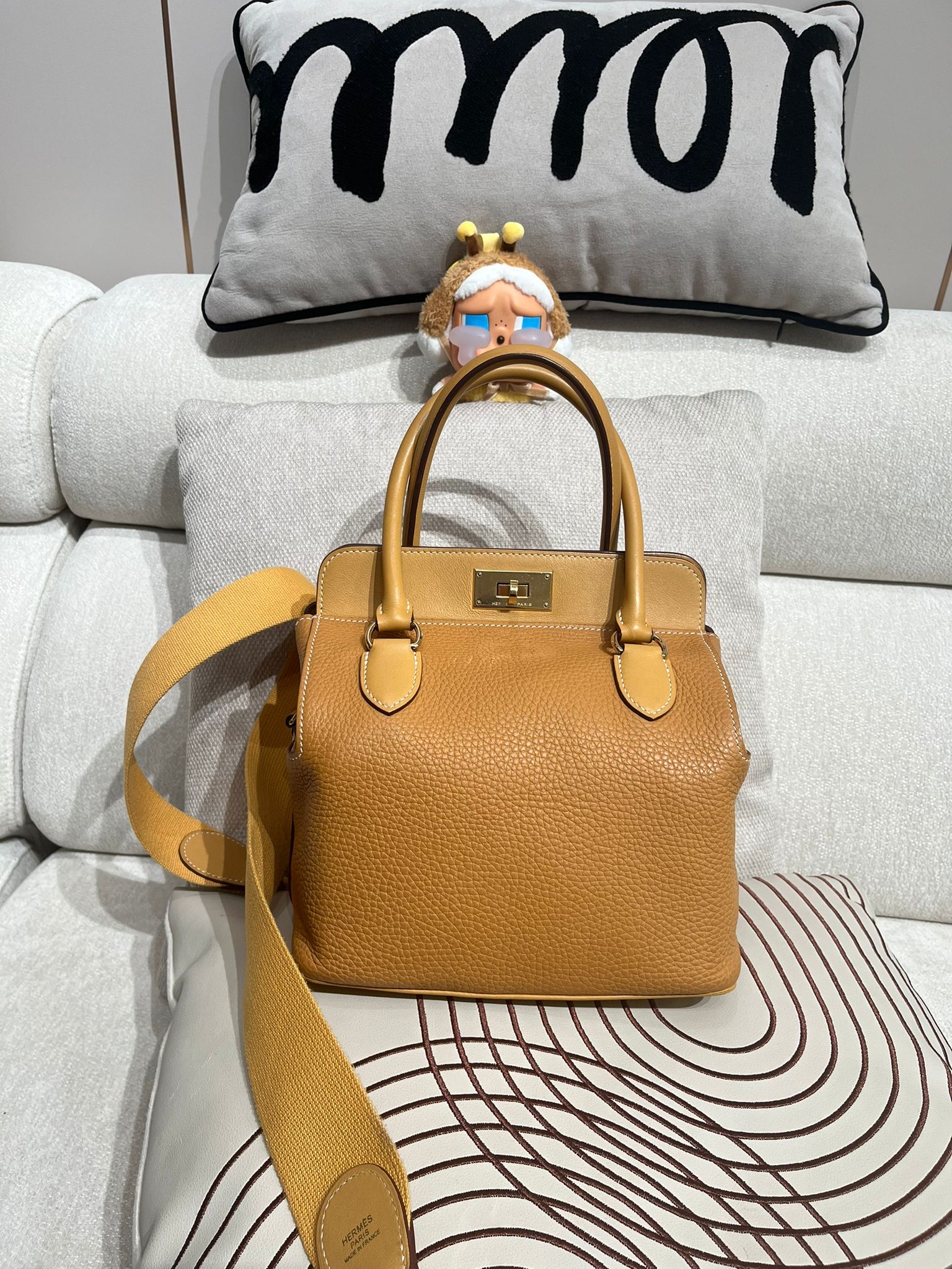 Hermes Toolbox 20 Stamp Y 芝麻色金扣 100%Authentic, 95%New ✅Dust bag ✅Box