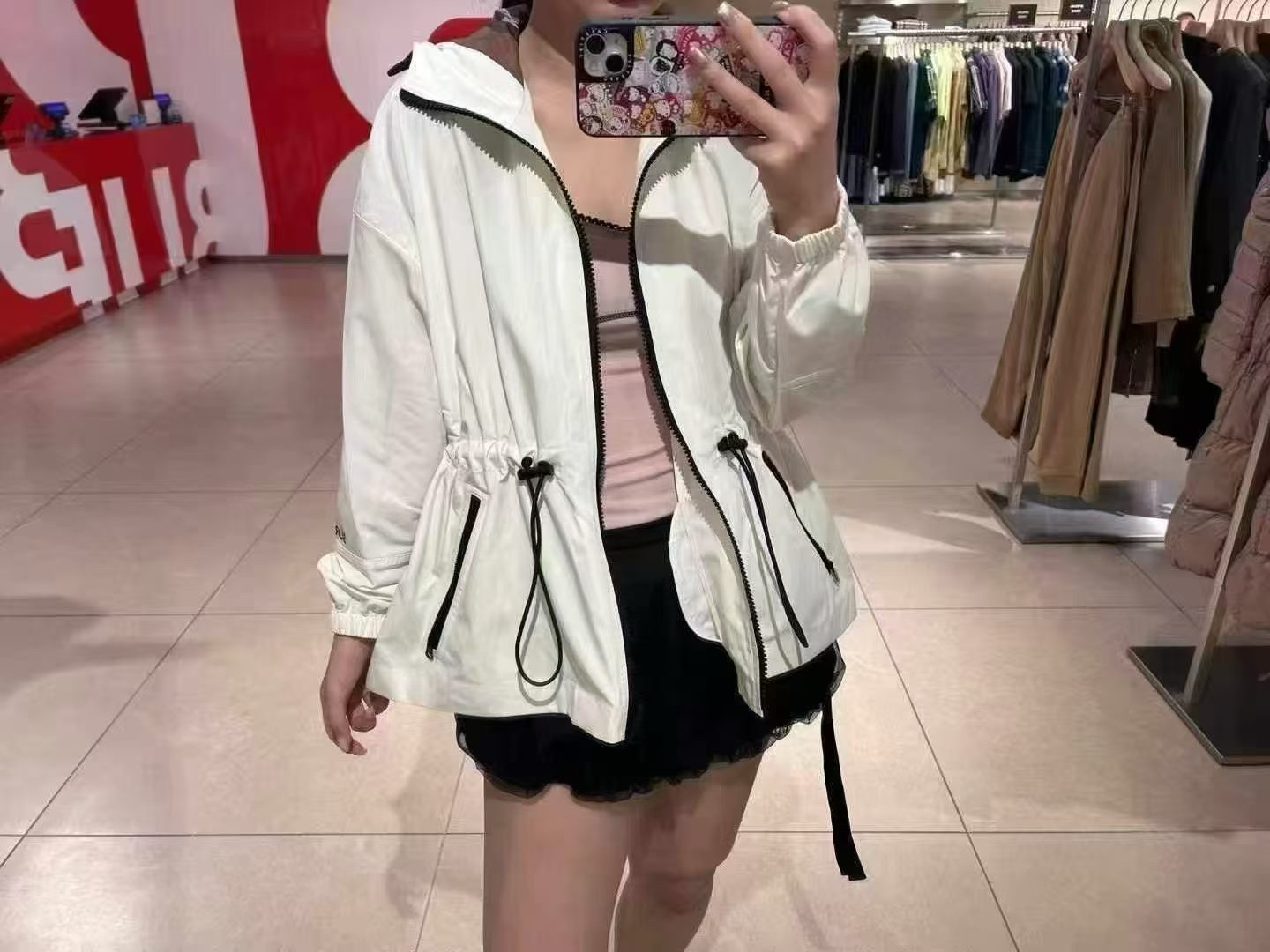 Burberry 白色風褸