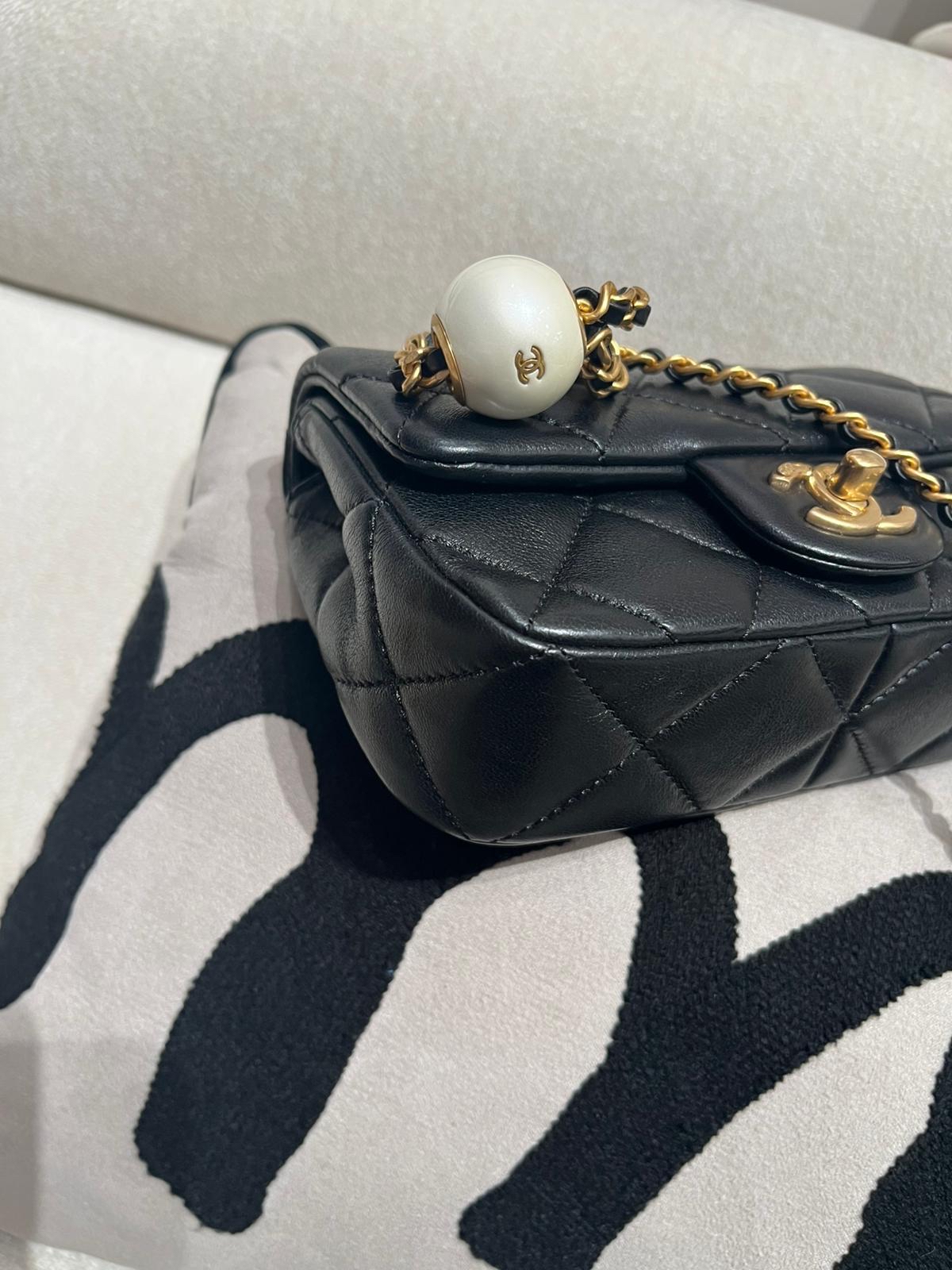 未使用品Chanel Mini Flap with Adjustable Pearls Chain 24S 雙球珍珠調節球 AS4868, 100%Authentic,Unused ✅晶片✅Dust bag✅Box