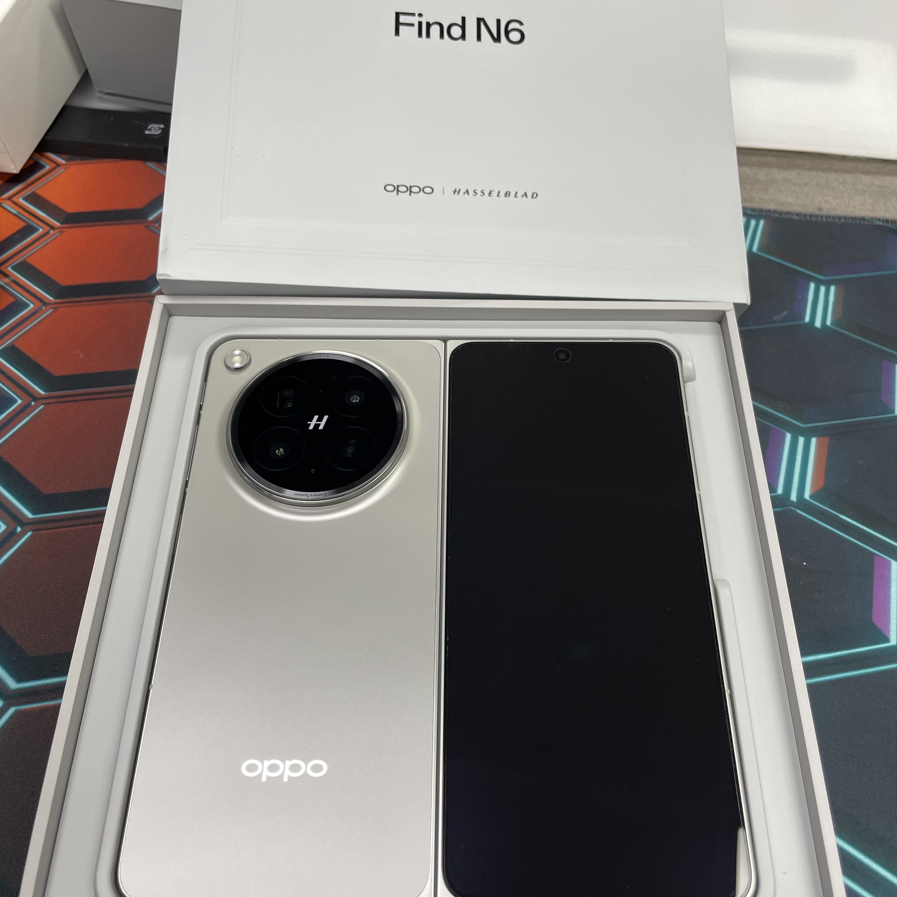 *6931 Oppo Find N6 完美機 16+512GB 灰色 gray 