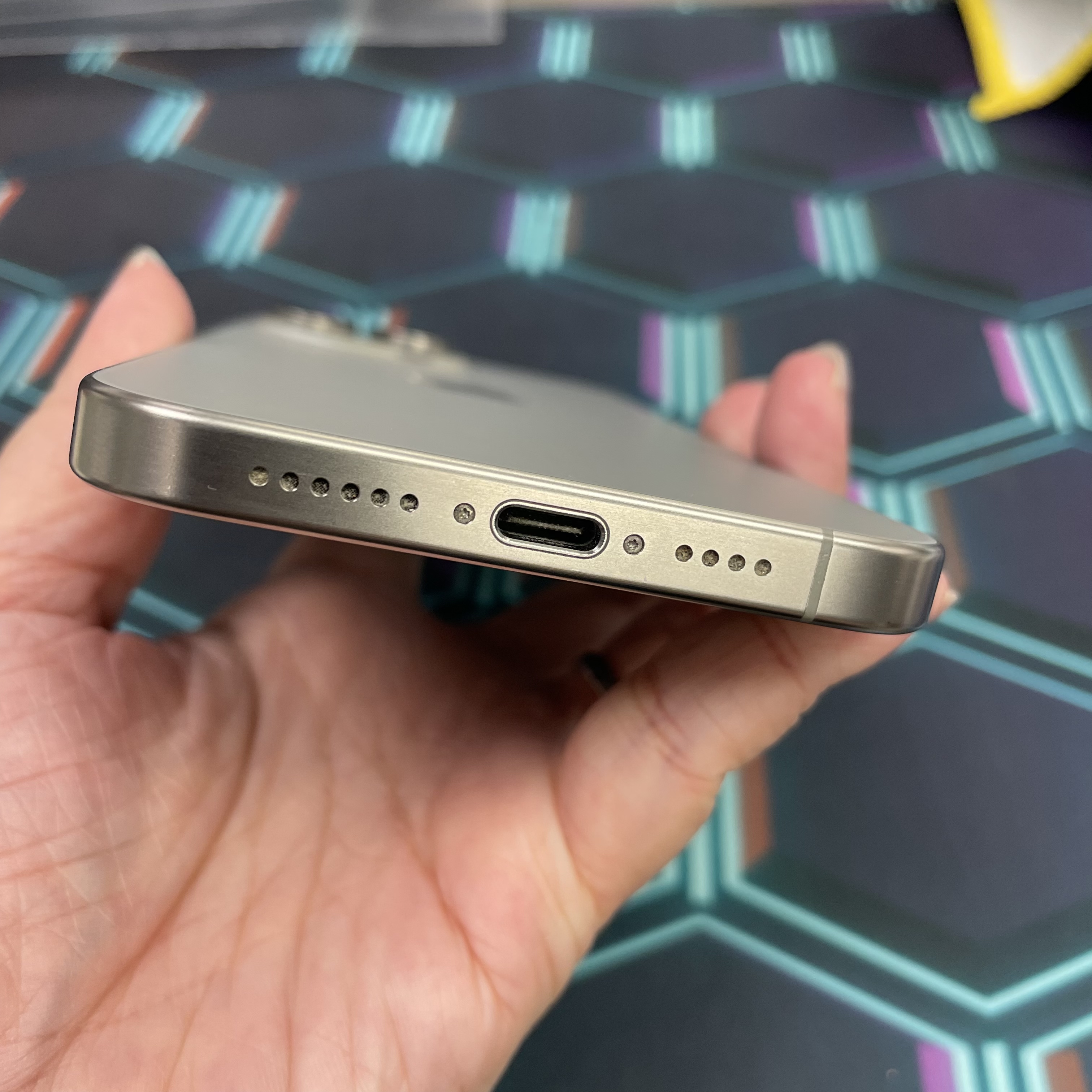 *8150 15 Pro max 完美機 256GB 電94 原色 gray