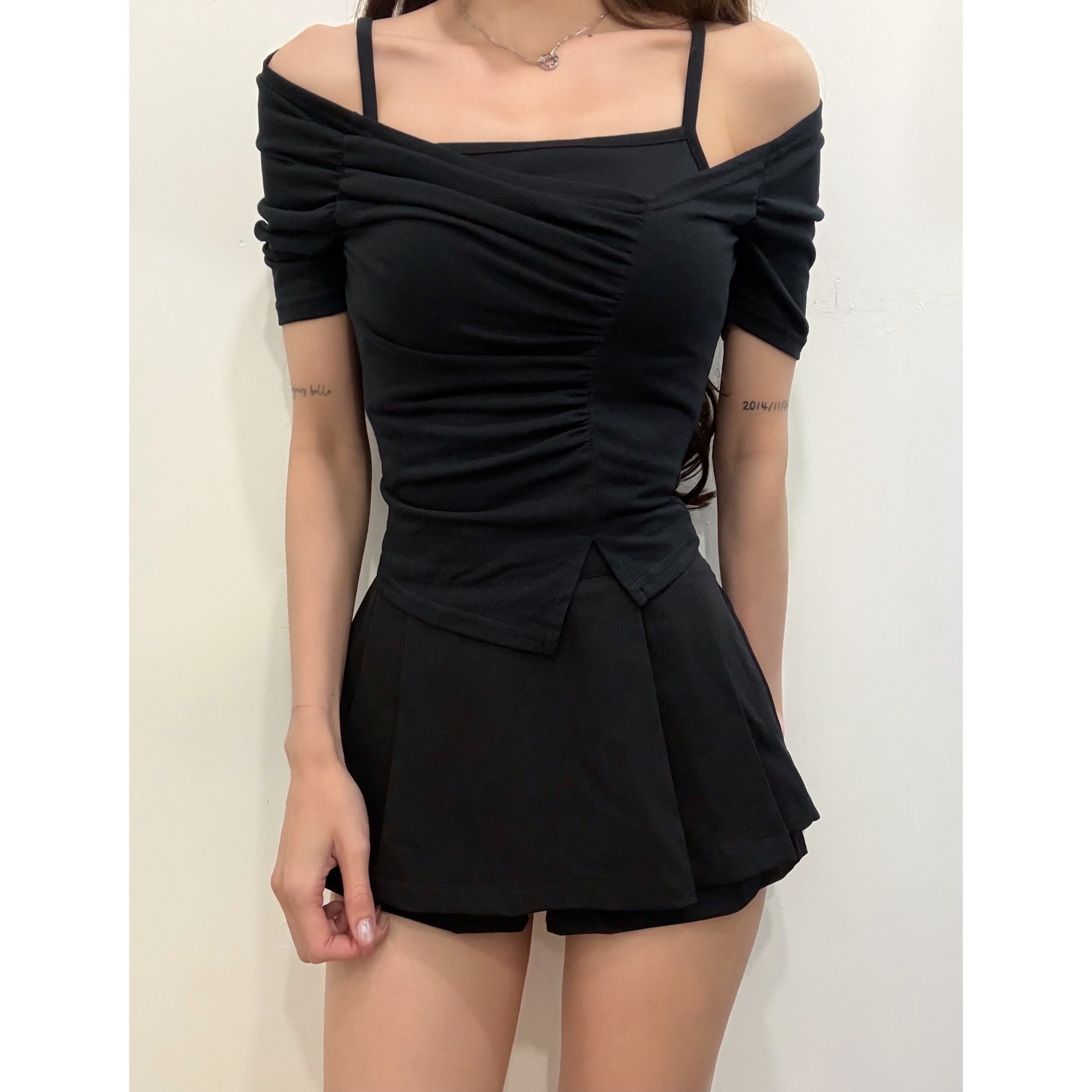 新品價6月23截🤍2606M《IRREGULAR 2-PIECE CROP》