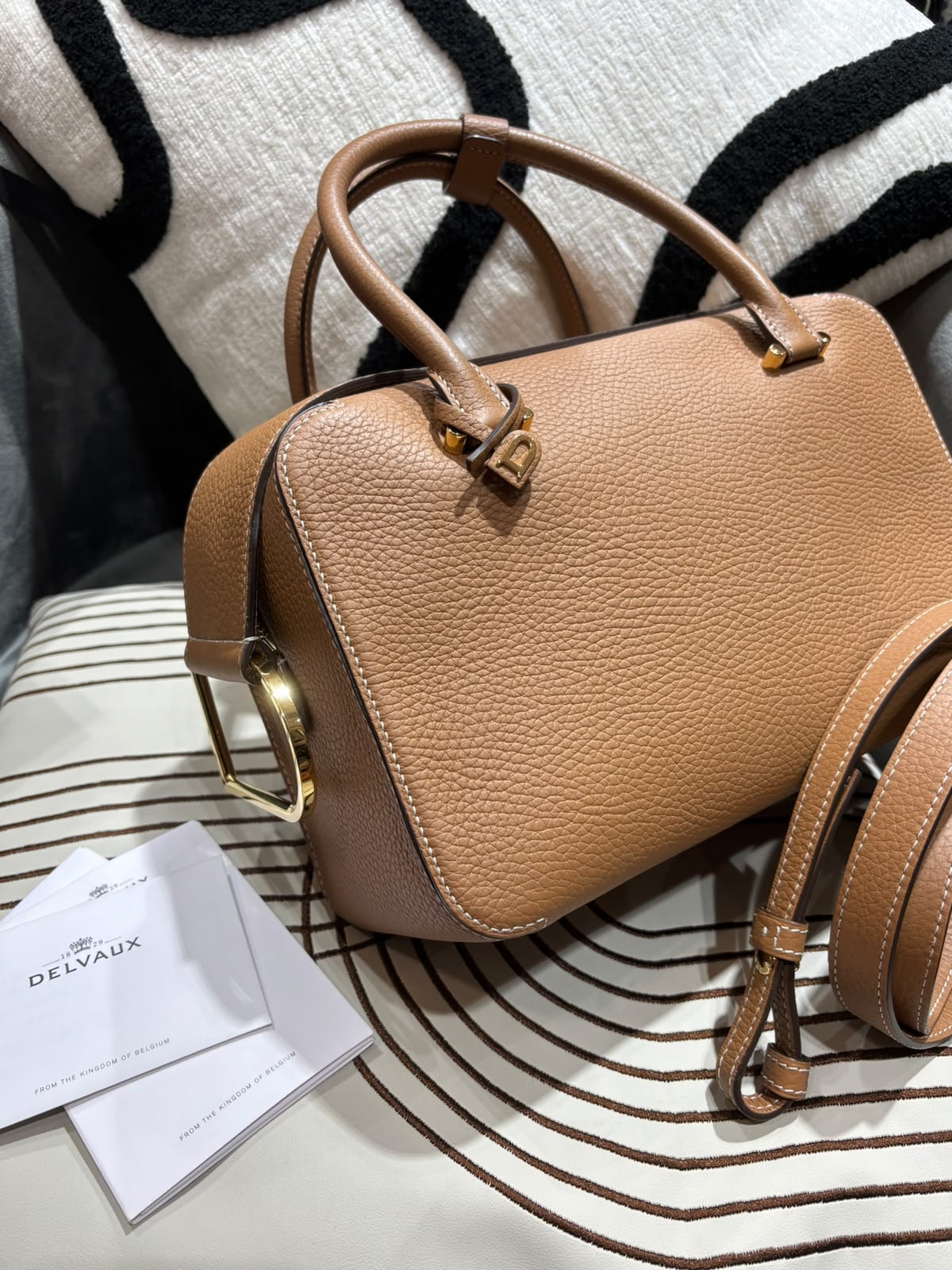 Delvaux Cool Box MM Taurillon Soft calfskin 100%Authentic, 99%New ✅ Receipt✅ certificate✅Dust Bag