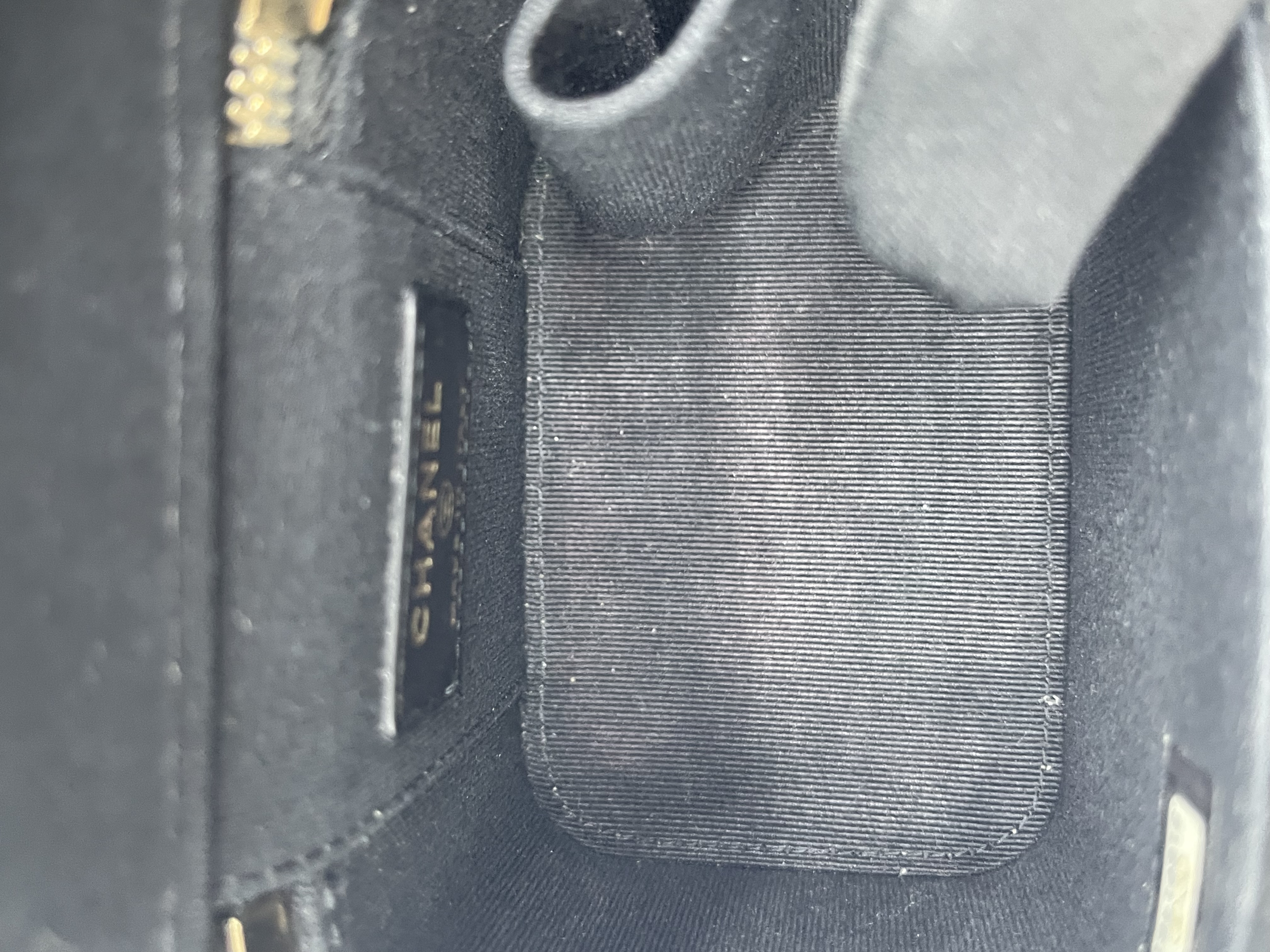 Pre-owned Chanel Classic Top Handle Vanity Case With Chain / Product Code: 26040102