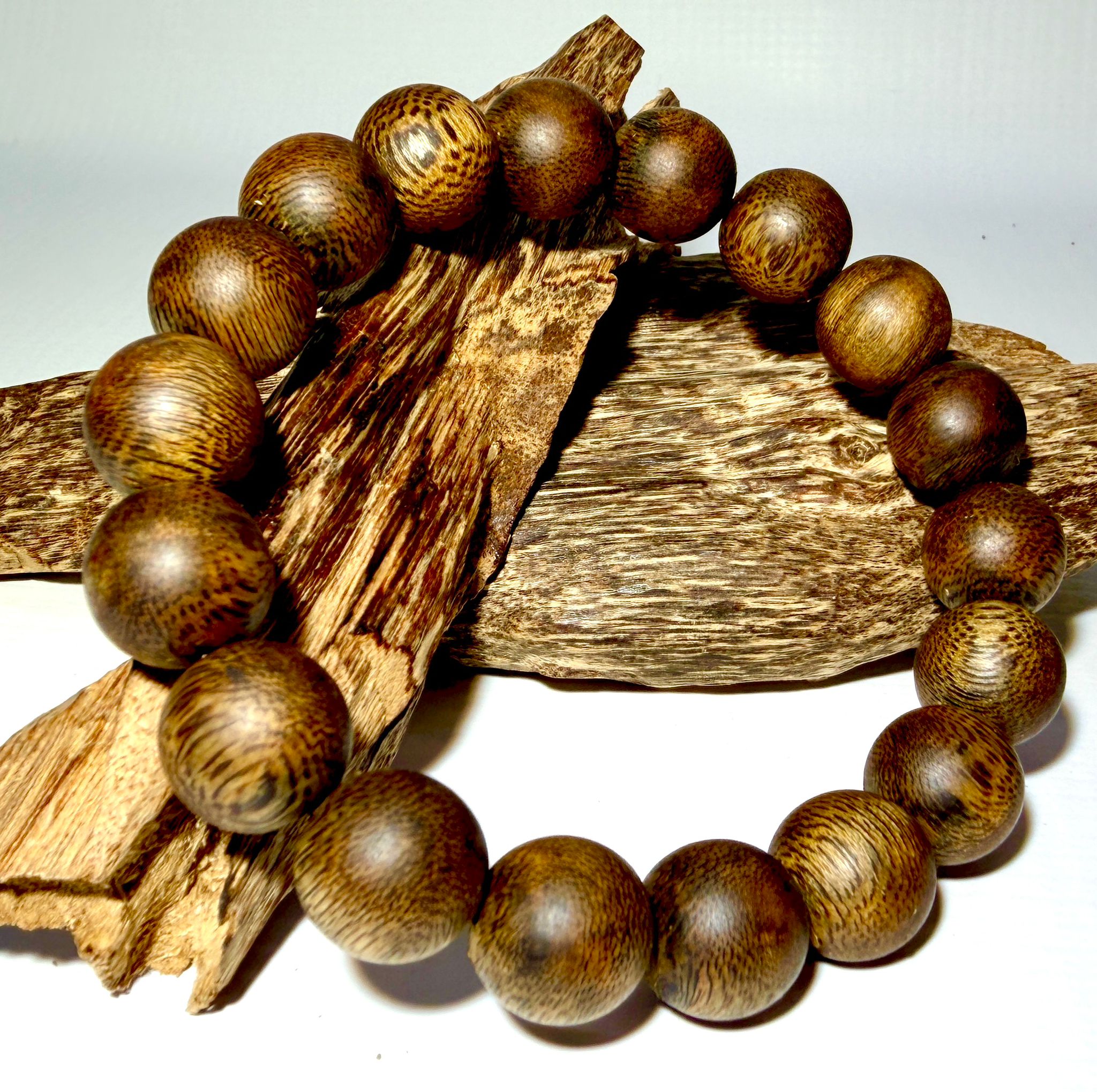 沉香手串 12mm單圈15克 (香韻7星級收藏之選-限香港地區發售及實體店交收)