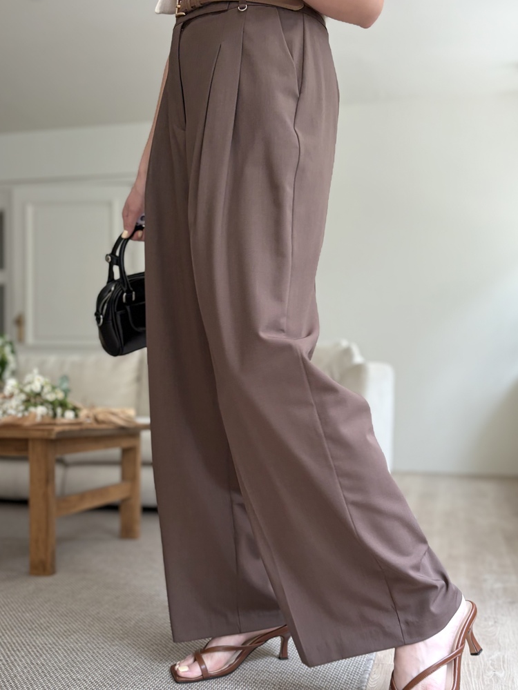 [極薄!] Strap Detail Pleated Pants (Brown)