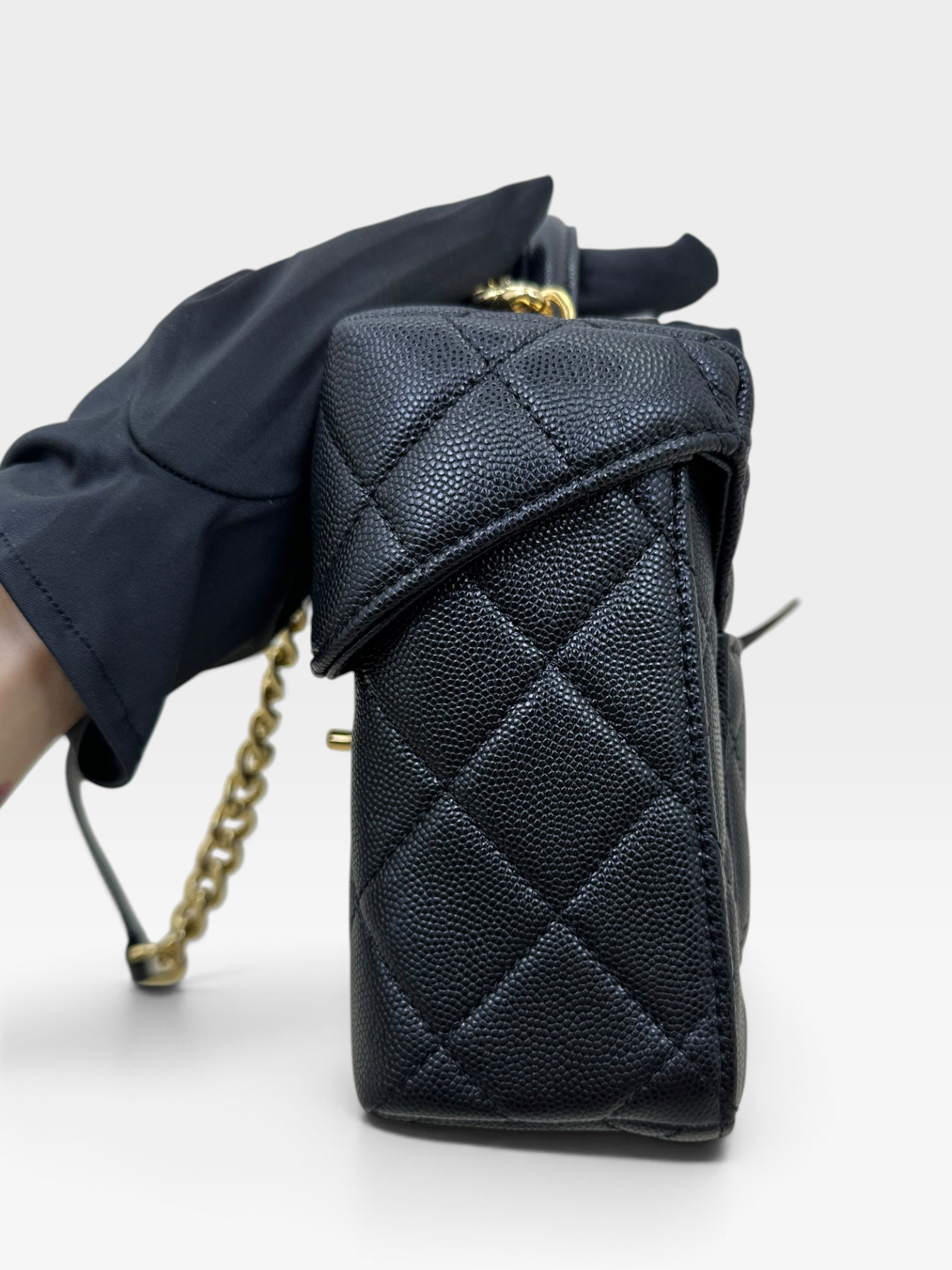 Pre-Owned CHANEL 23C Vanity Flap Bag with Handle / Product Code: K090404