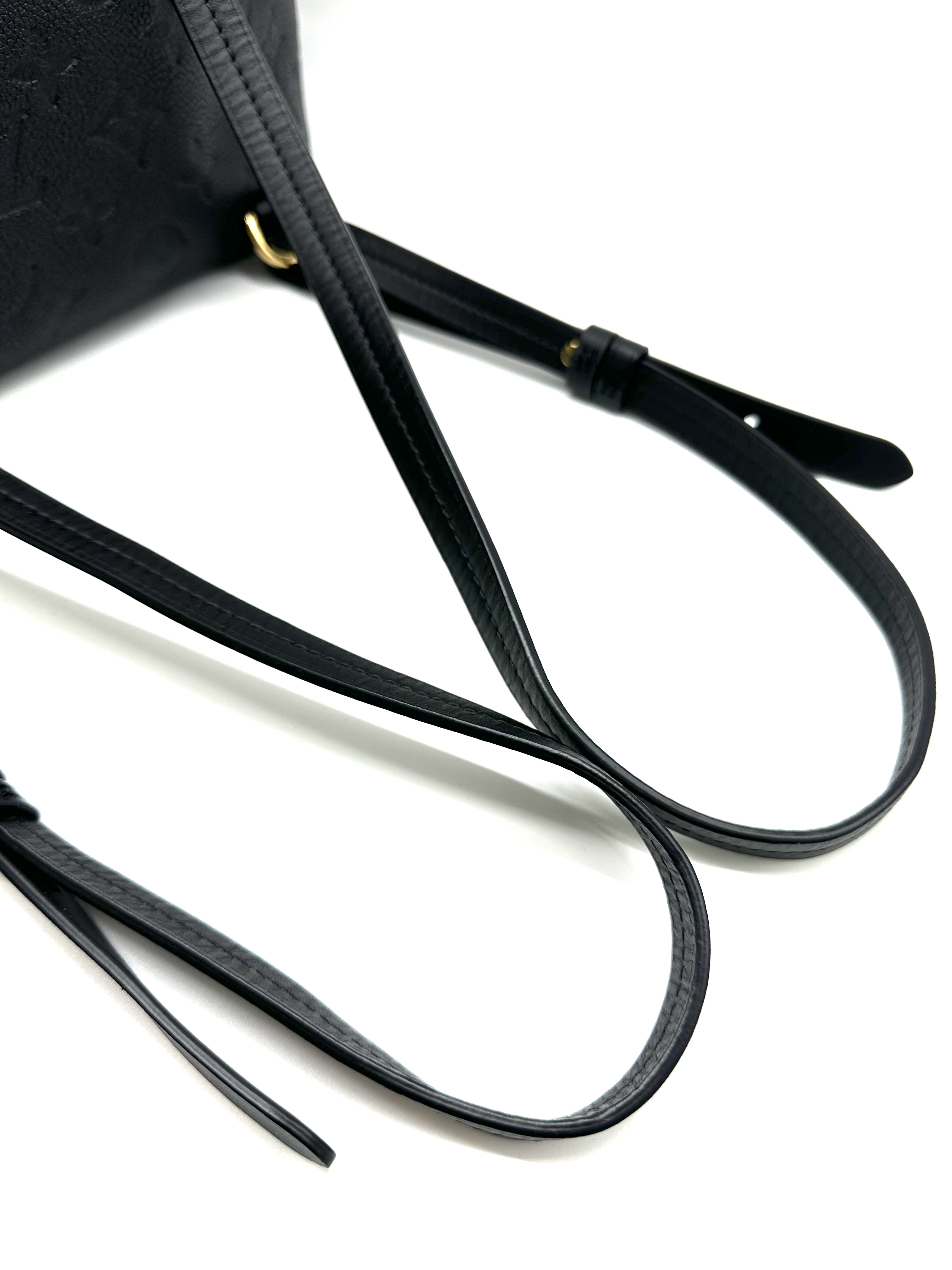 Pre-owned Louis Vuitton Montsouris PM /product code:26033110