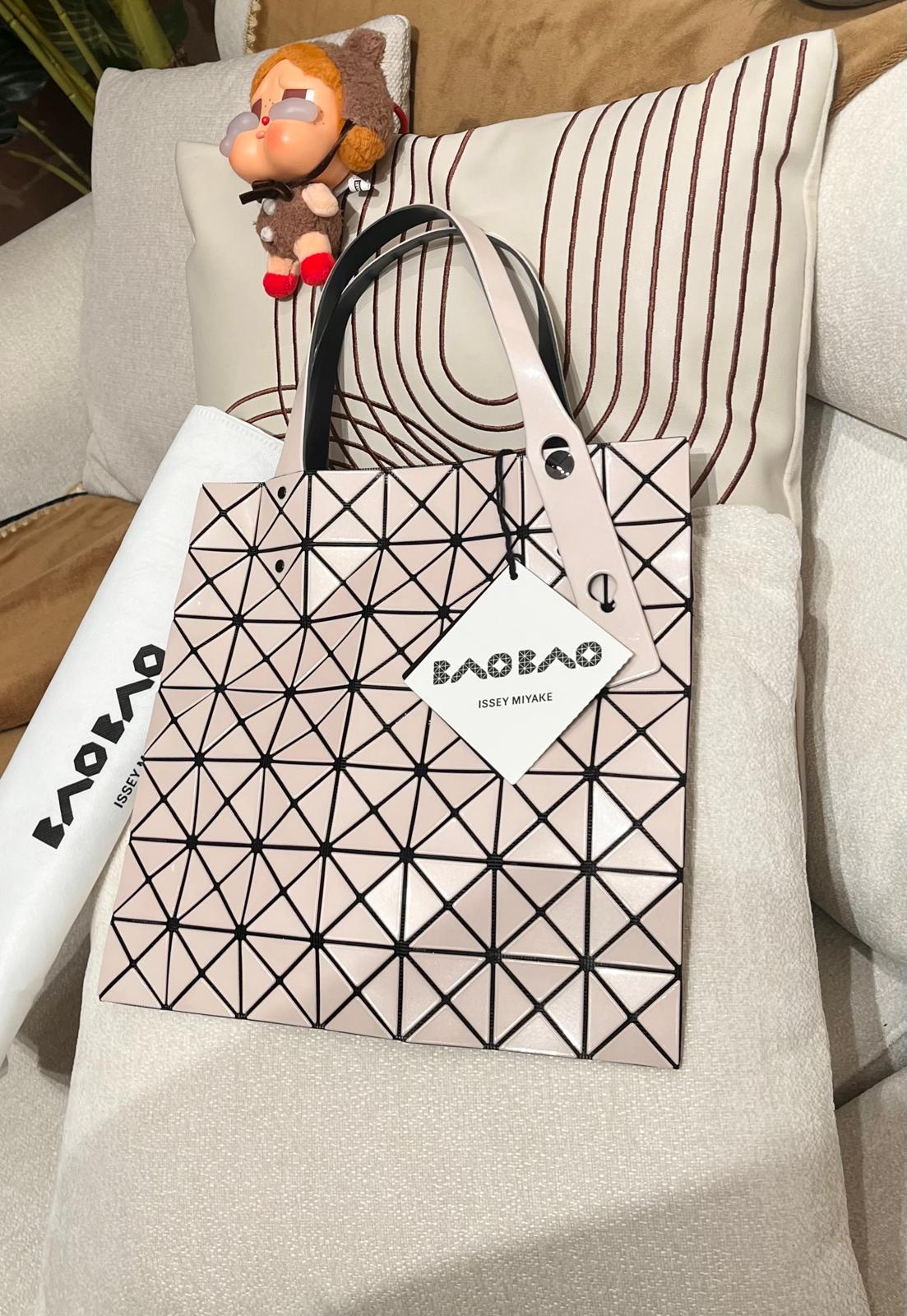 未使用品 Issey Miyake Bao Bao Tote Bag 100%Authentic, Unused ✅證書✅Dust bag