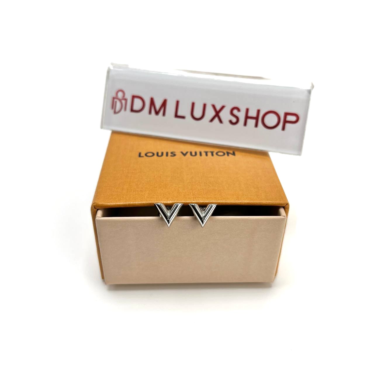 LV Essential V Stud Earring SHW