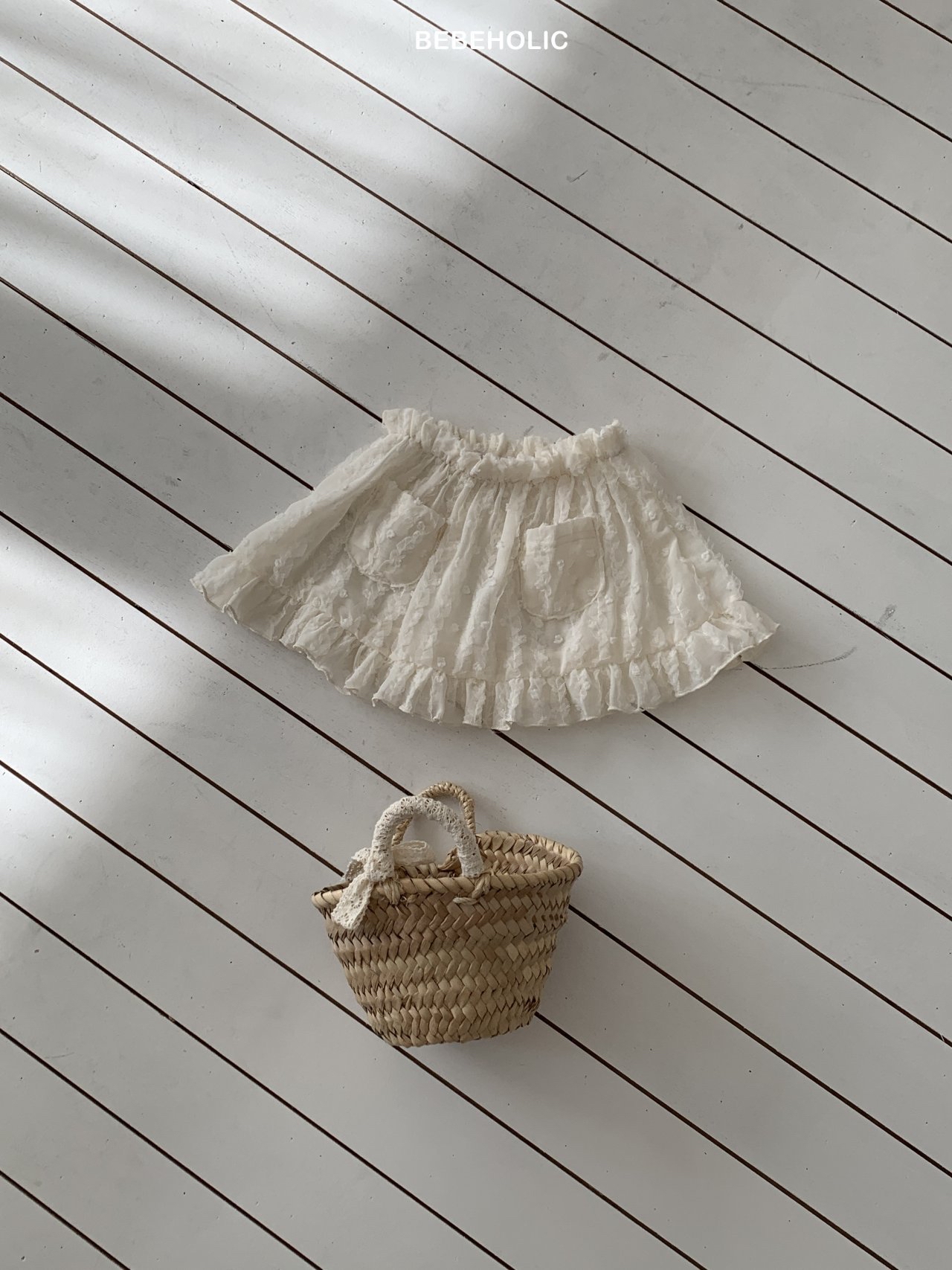 🌸預訂 韓國直送🌸🇰🇷BEBEHOLIC兩色法式絲帶蕾絲半身裙