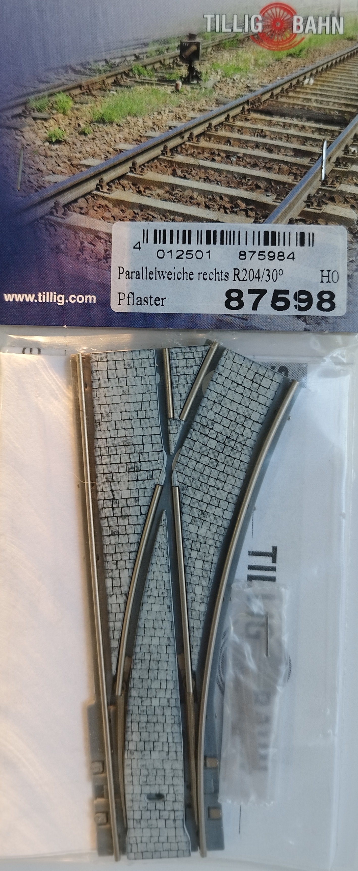 Tillig LUNA HO 平行鋪路石分差向右波口R204/30° 1:87 Parallel points paving-stones RIGHT 馬路路軌•城市輕軌•電車路軌