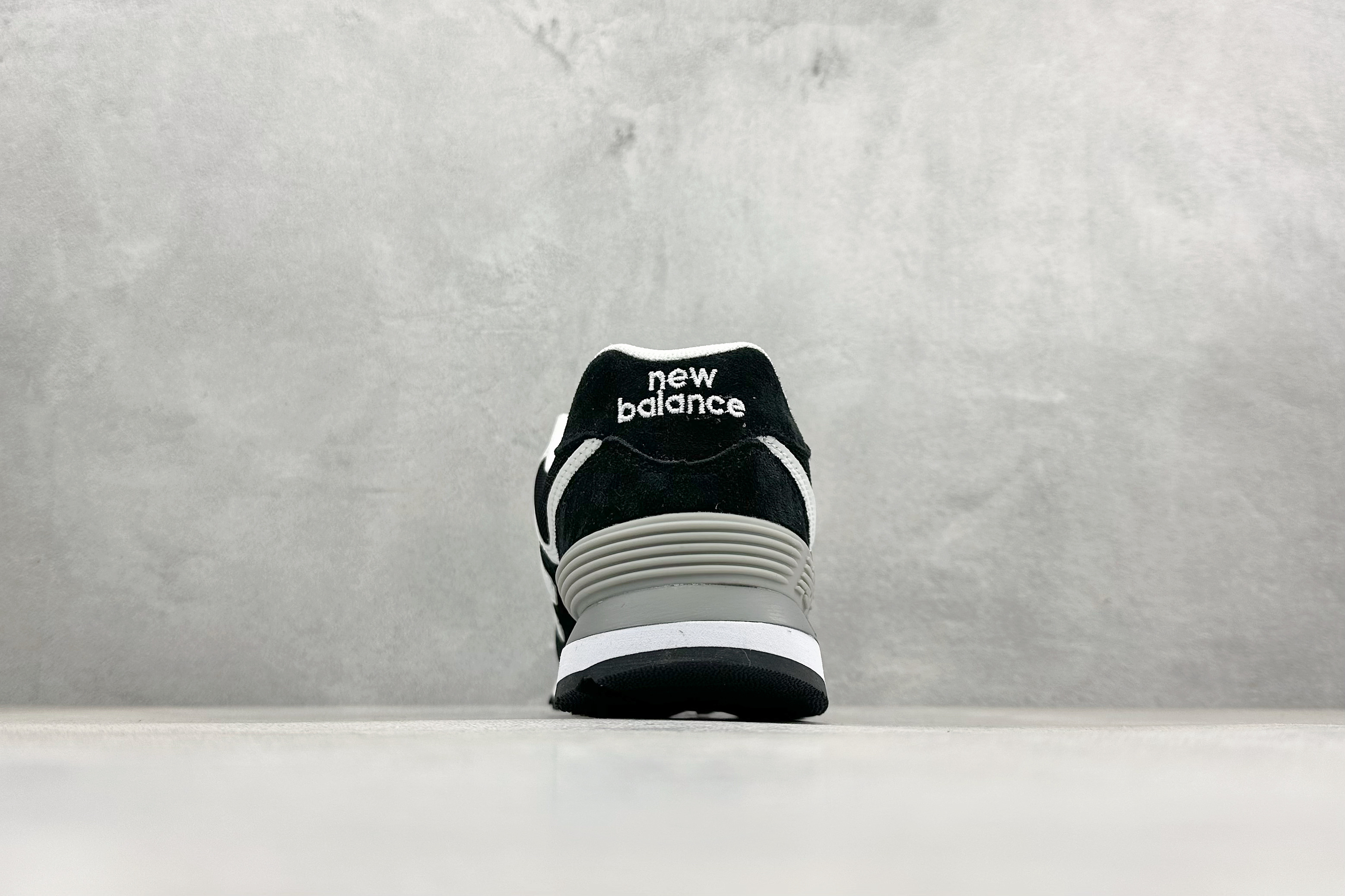 New Balance 574 ML574UC