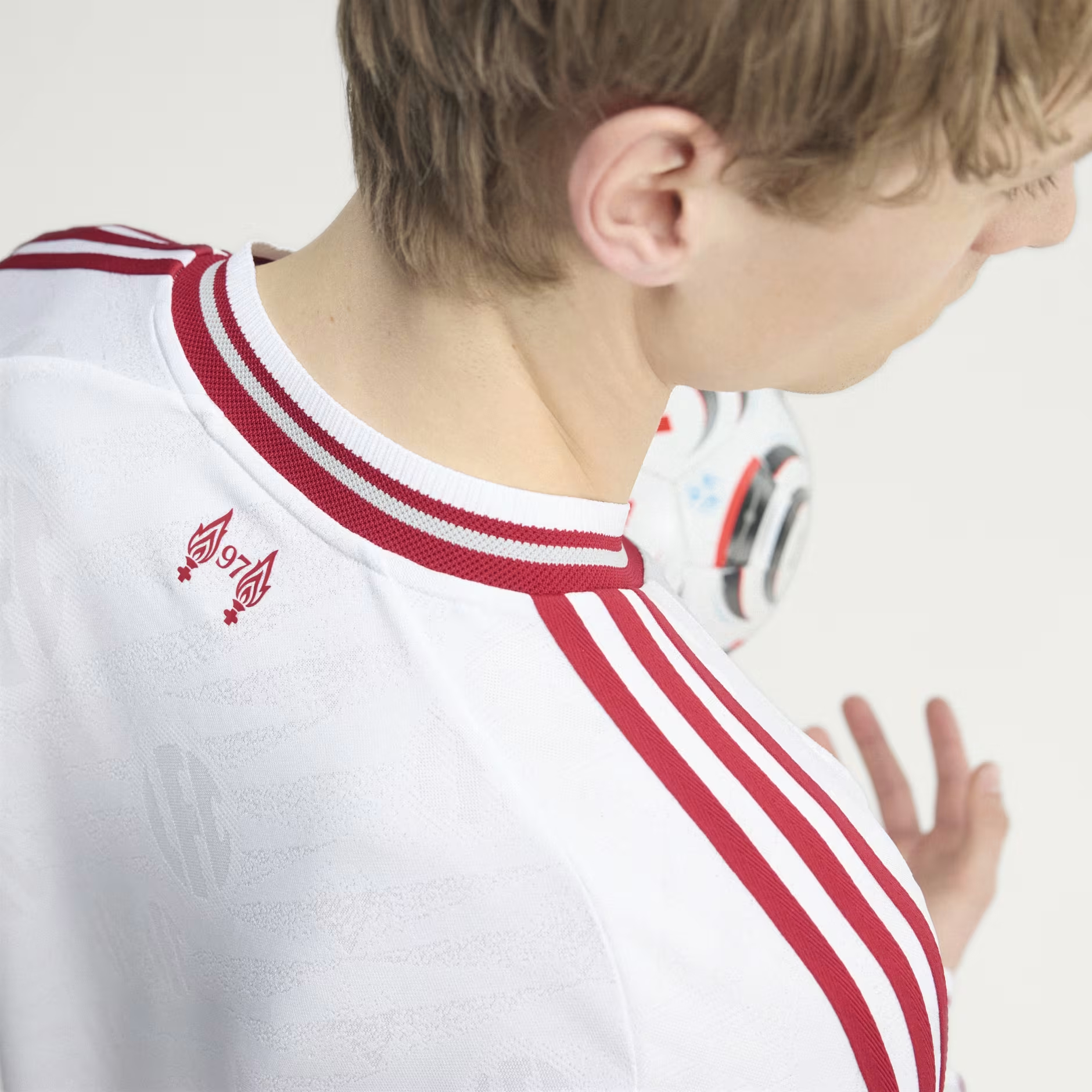 🔖重現歐洲之夜榮耀 Adidas Liverpool 利物浦 2026-27 作客主場球員版球衣 (可加印字章) KB8308