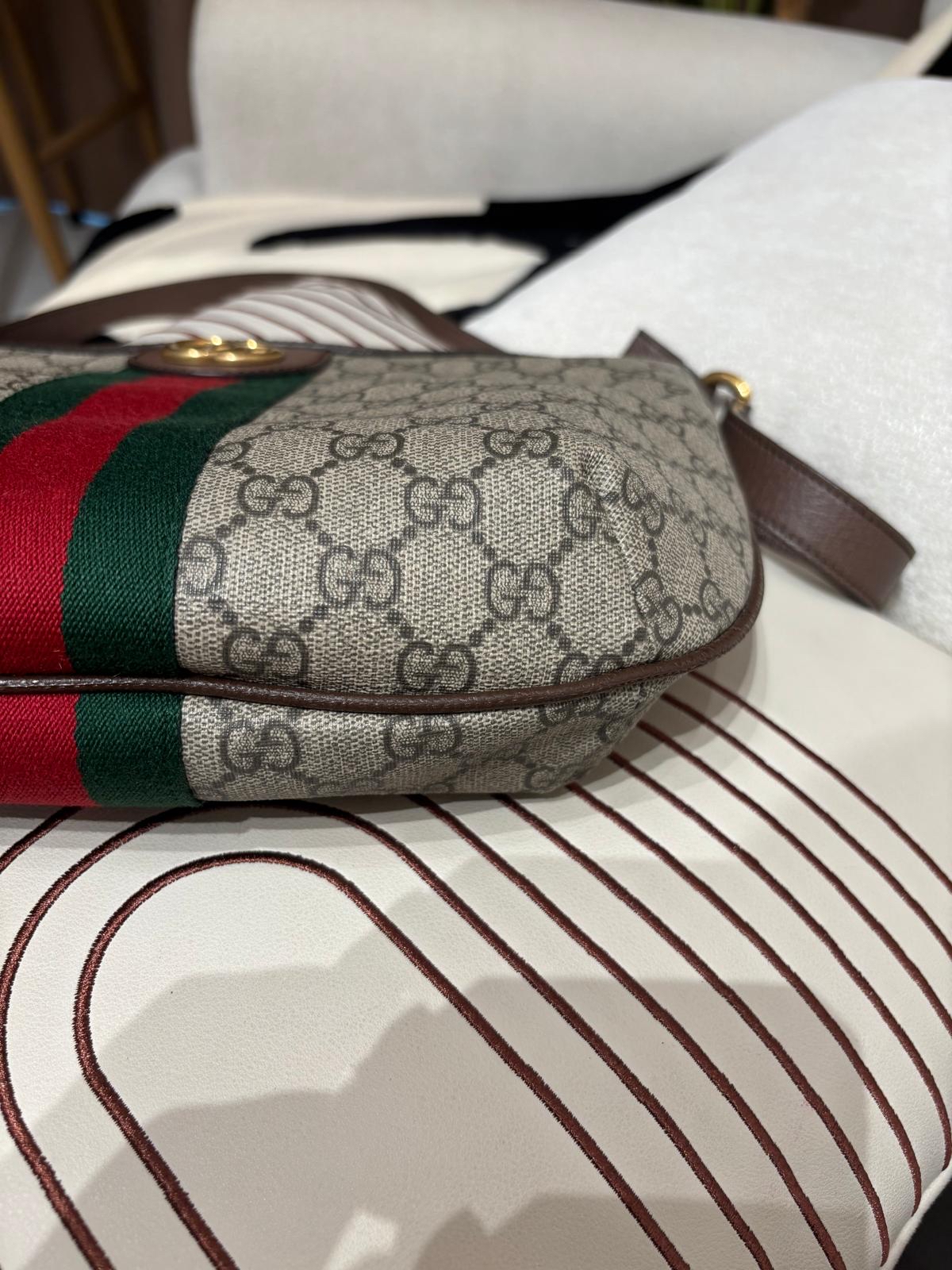Gucci Ophidia shoulder bag 100%Authentic,95%new  ✅booklet✅dust bag