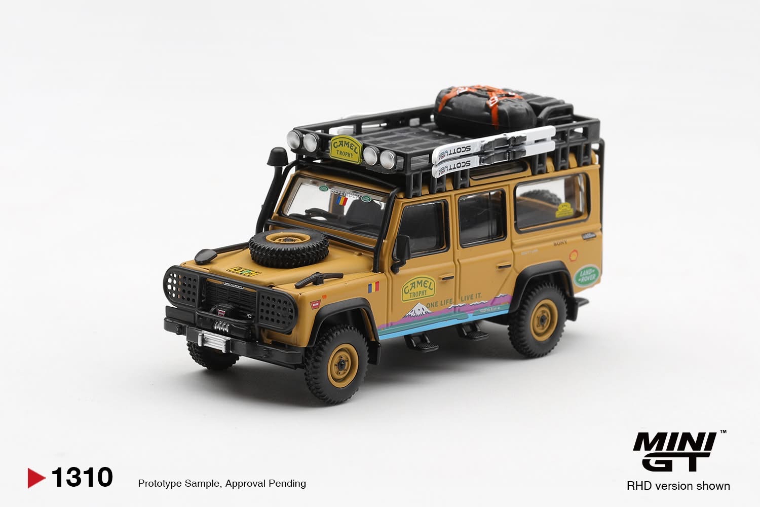 (預訂 Pre Order) Mini GT ( MGT01310-L )  Land Rover Defender 110 1998 Camel Trophy Tierra del Fuego CT.36 Romania