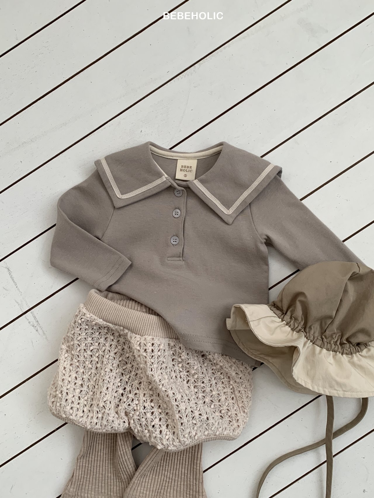 🌸預訂 韓國直送🌸🇰🇷BEBEHOLIC兩色品牌印花水手領長袖上衣