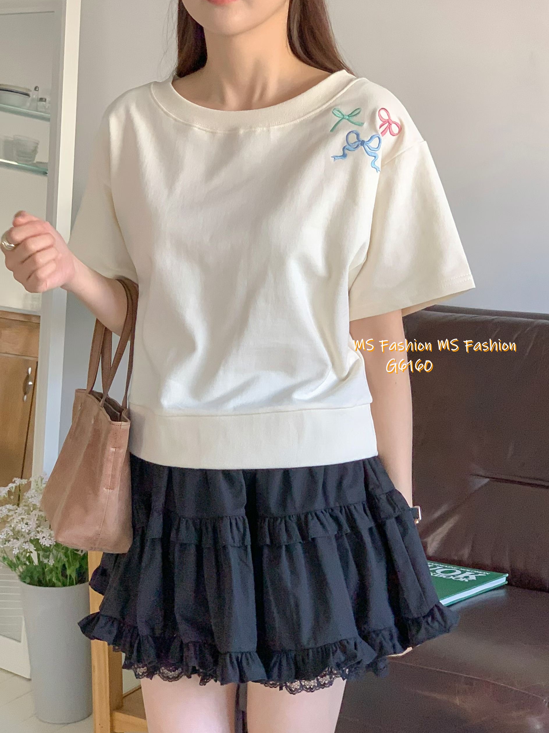 G6160 韓國🇰🇷彩色刺繡蝴蝶top