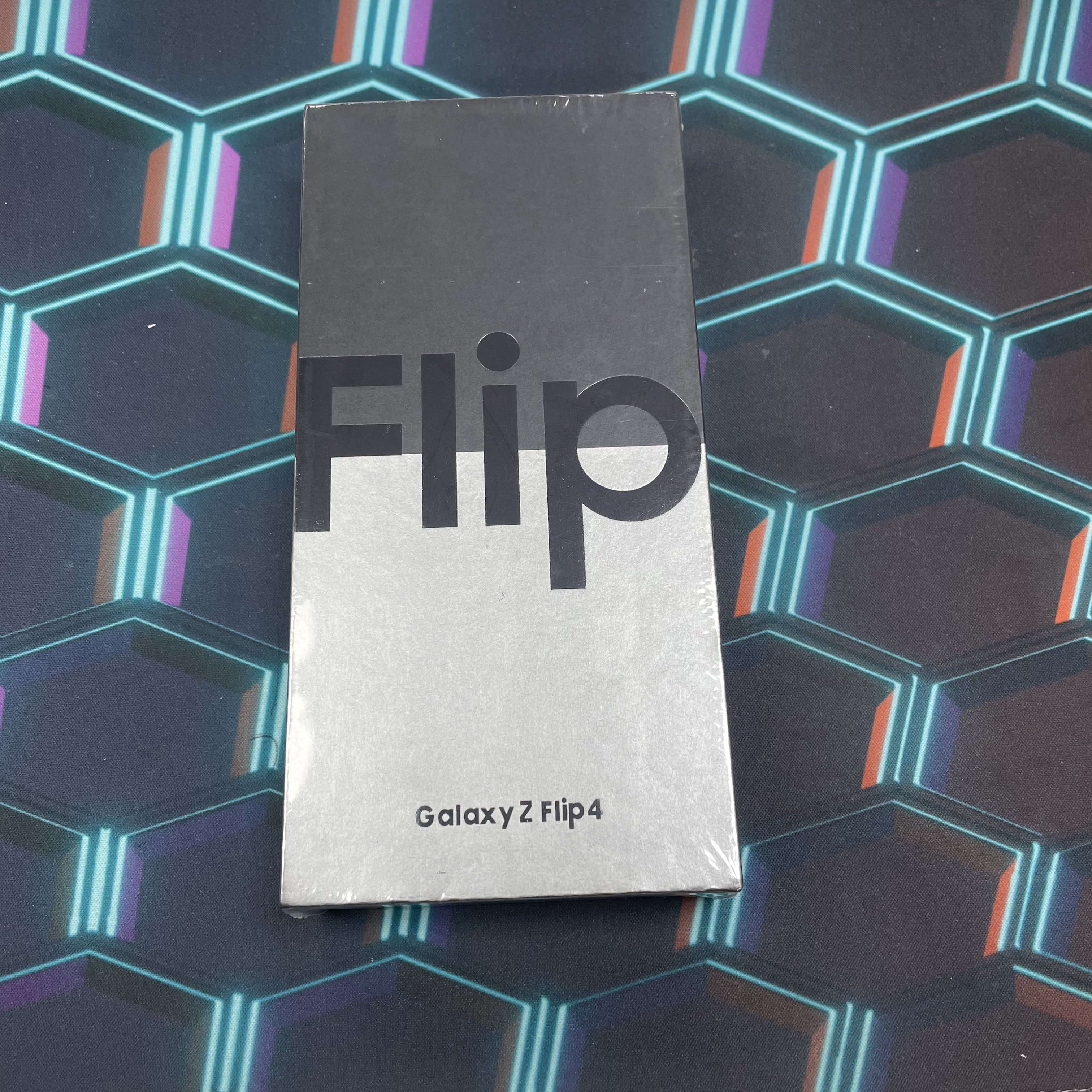 *6453 Galaxy Z Flip 4 全新原封 8+256GB 黑色 black