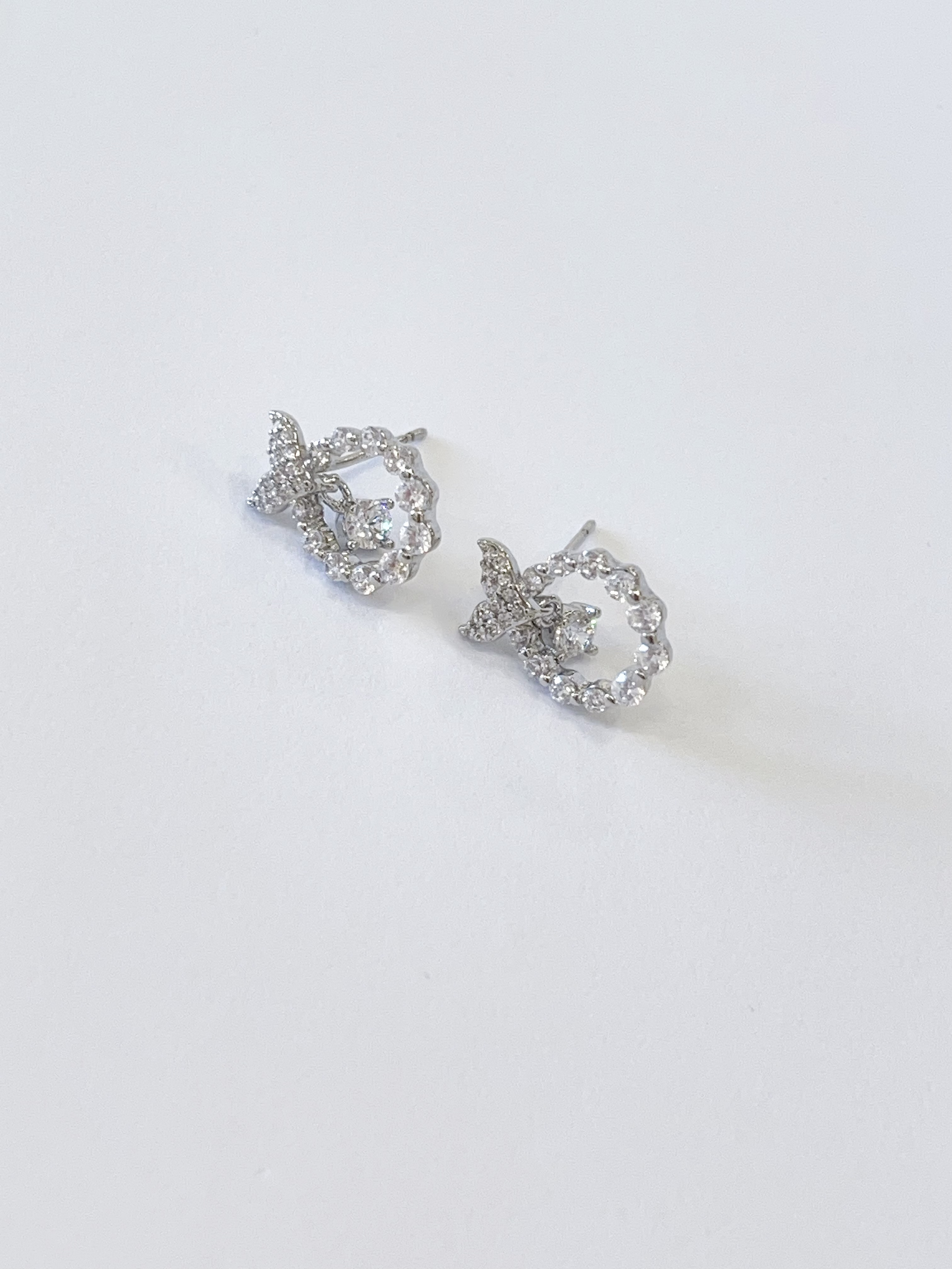 超闪满钻鱼尾圆环耳环