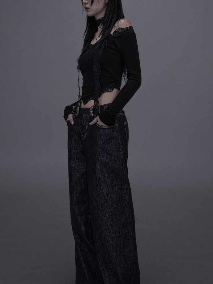 No-Fade Wide-Leg Jeans