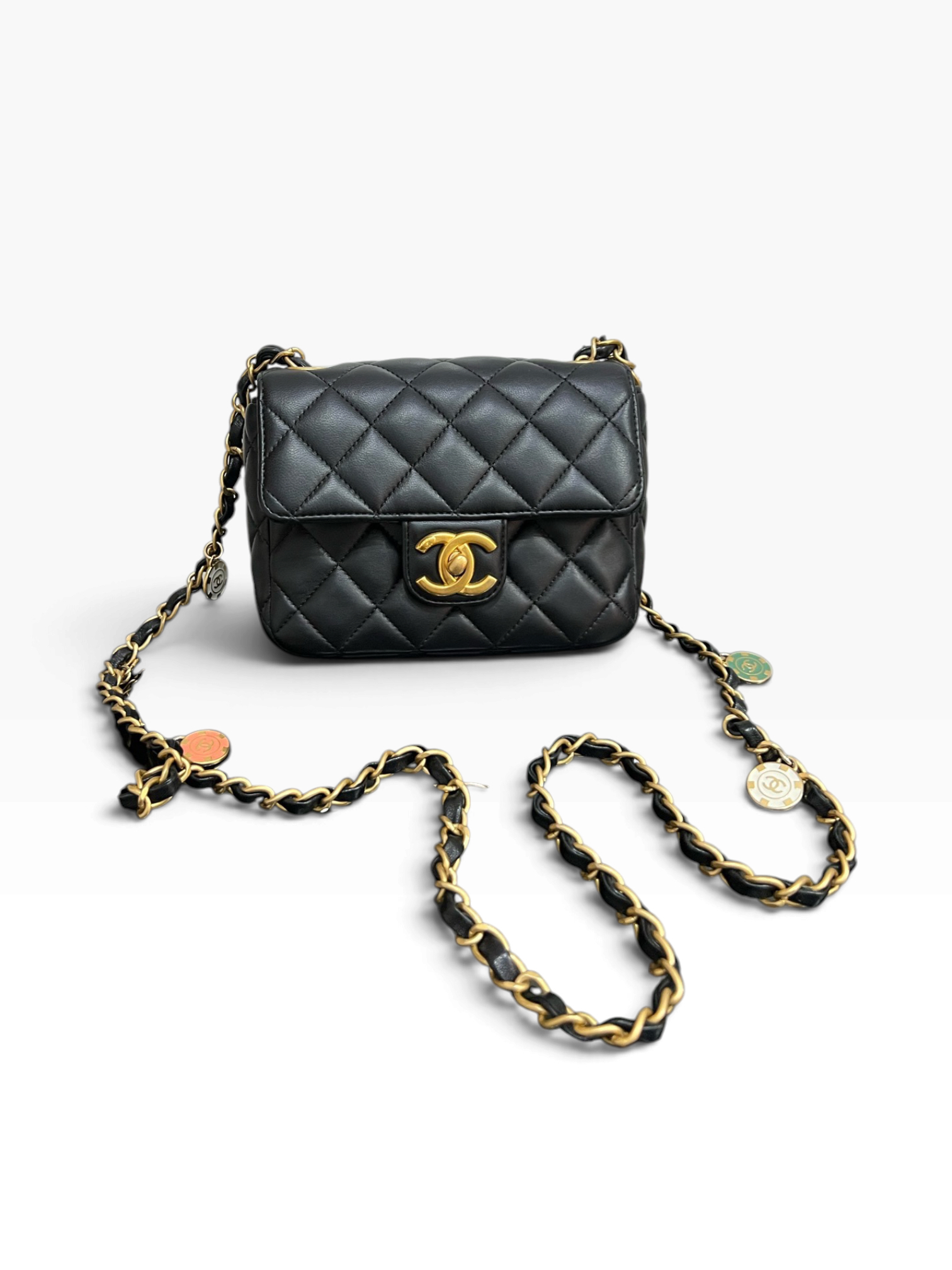 Pre owned chanel 23c W9151