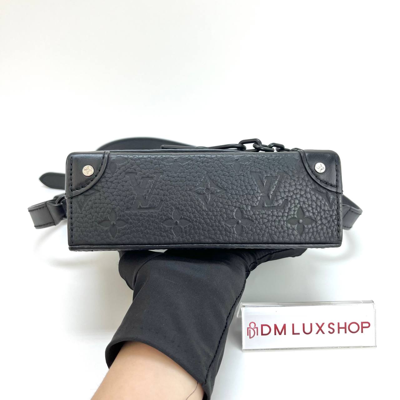 LV Black Taurillon Steamer Wearable Wallet