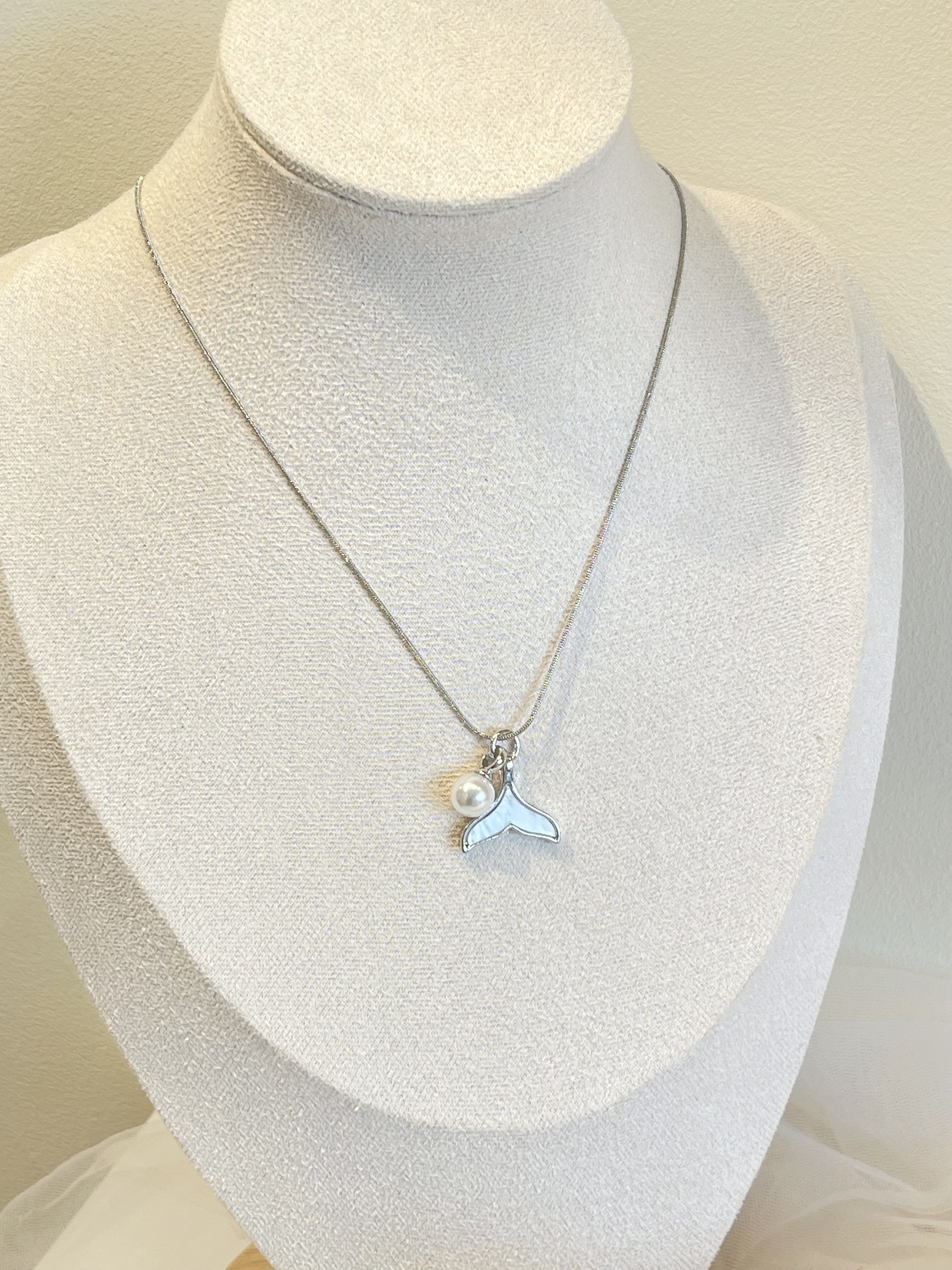 温柔系列 人鱼尾巴小珍珠吊坠玫瑰金钛钢项链