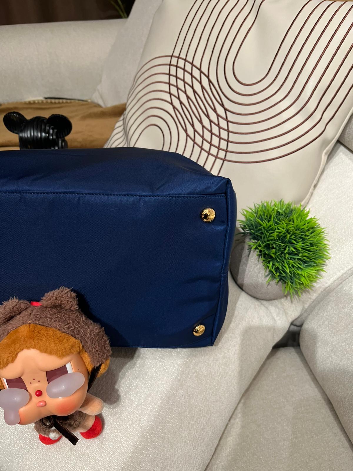 Prada Nylon 2way Bag 100%Authentic, 98%New ✅Dust bag